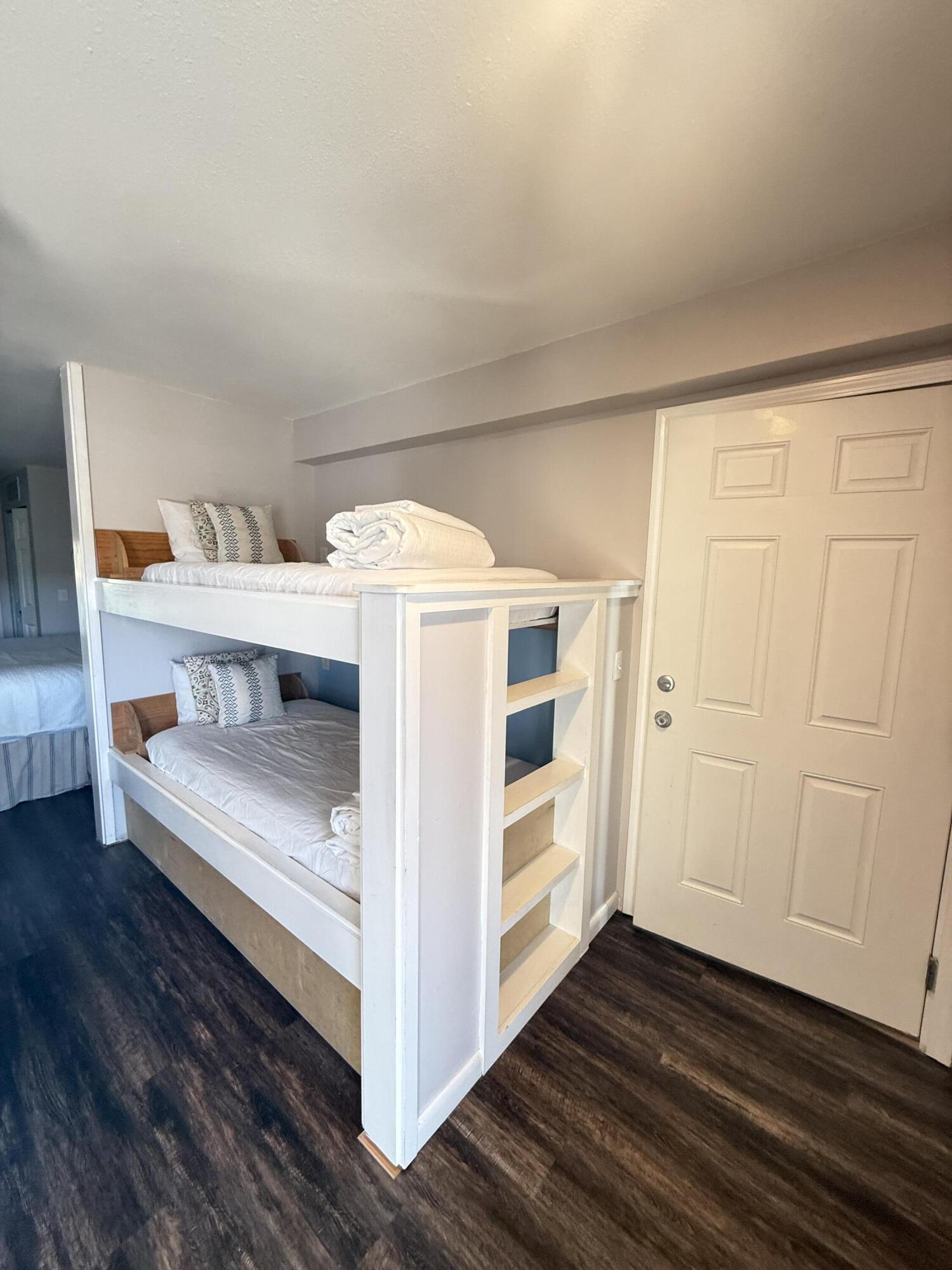 CAJUN BELLE TOWNHOUSES - Residential