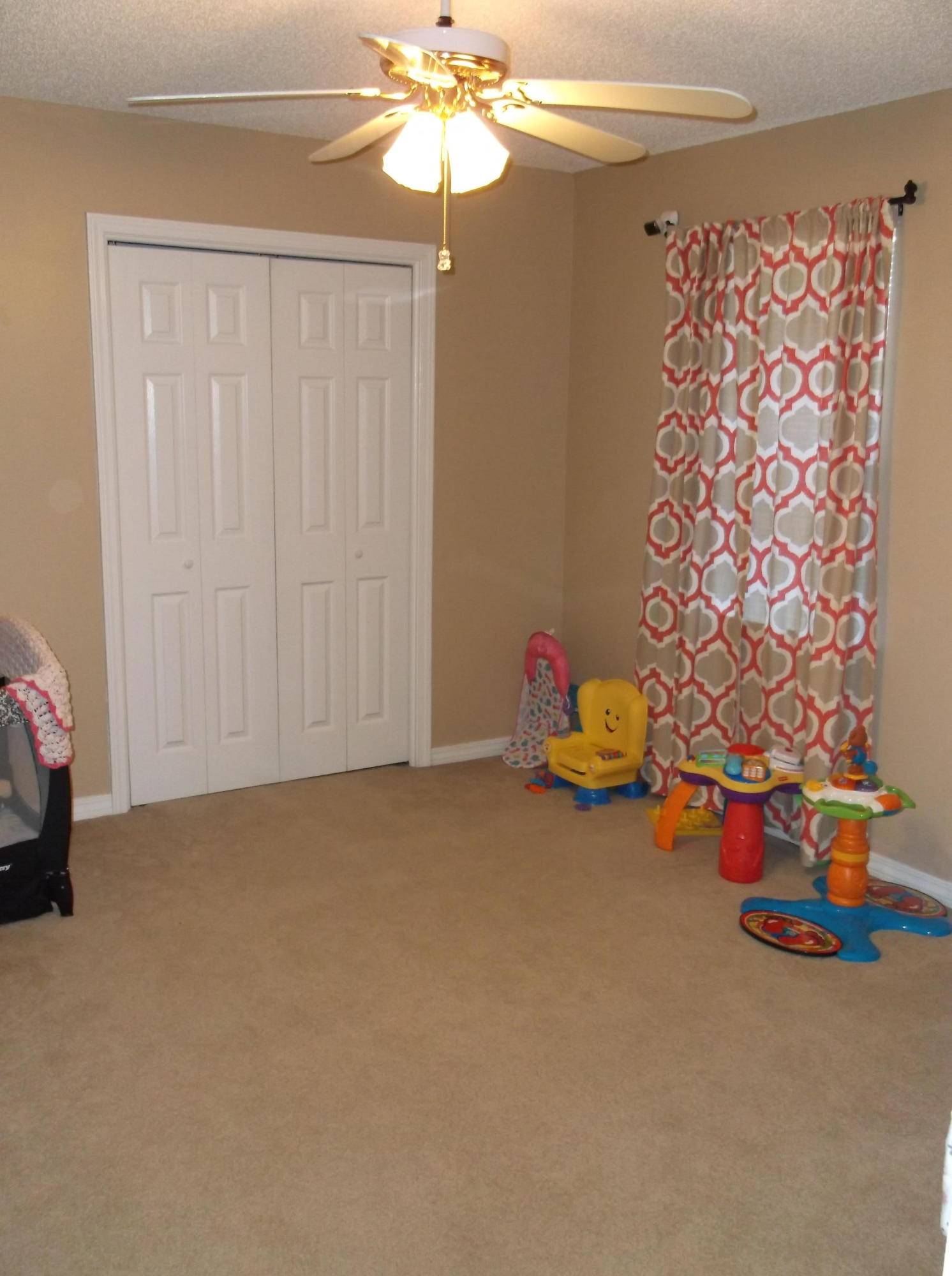 ADASHAN GARDYNS - Residential