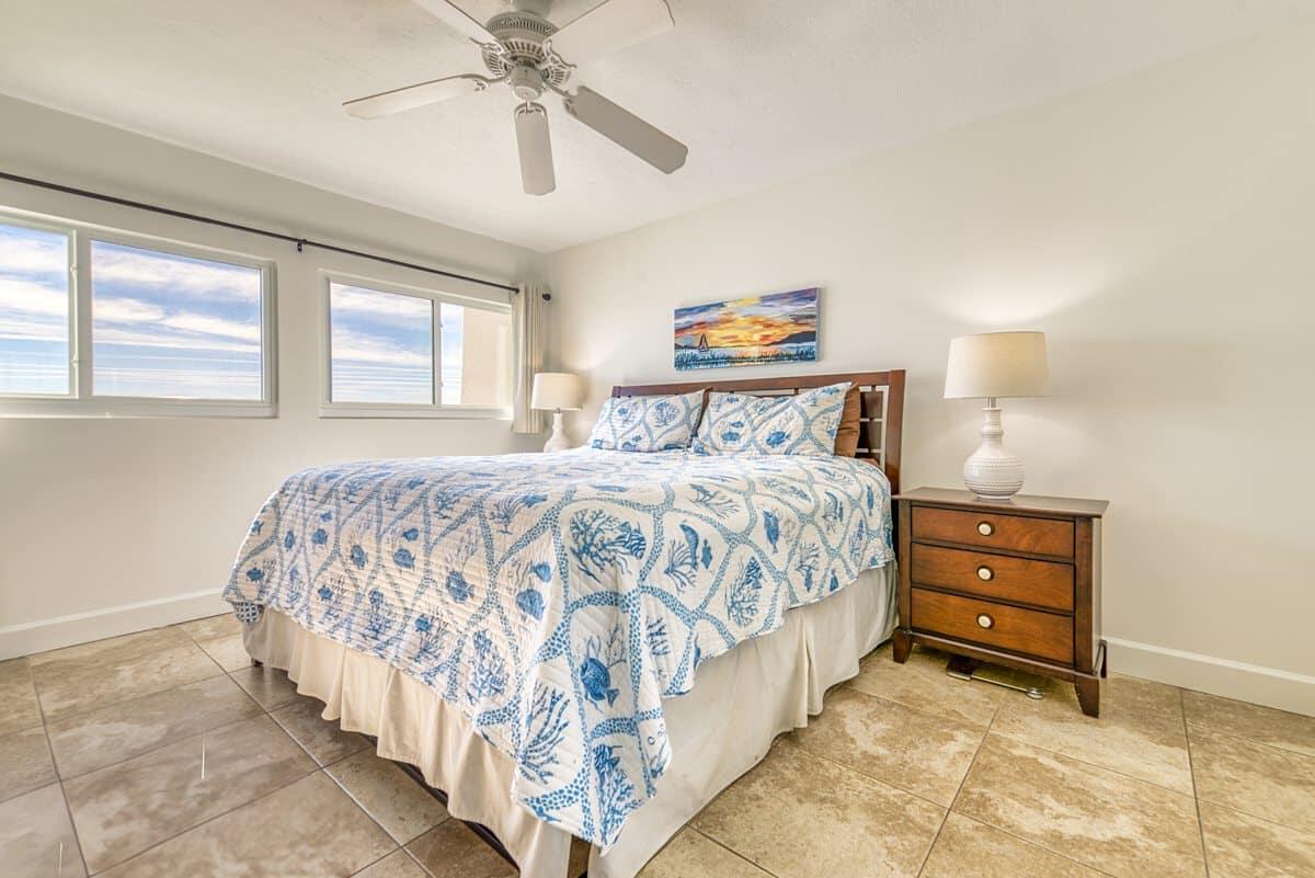BEACH HOUSE CONDO PH 1 - Residential