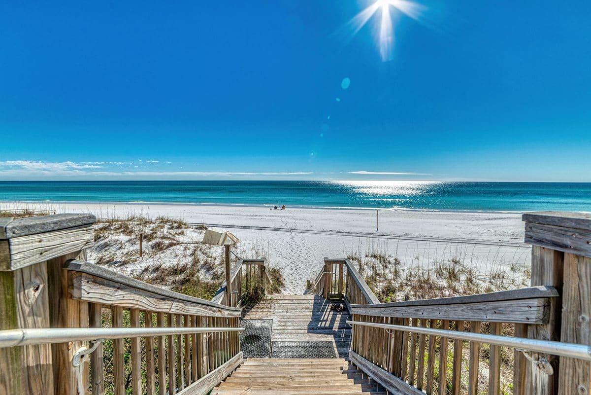BEACH HOUSE CONDO PH 1 - Residential