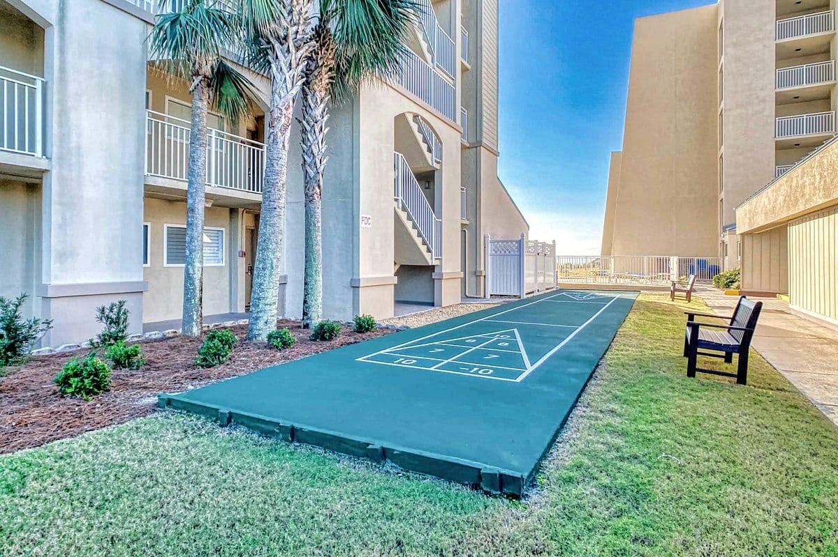 BEACH HOUSE CONDO PH 1 - Residential