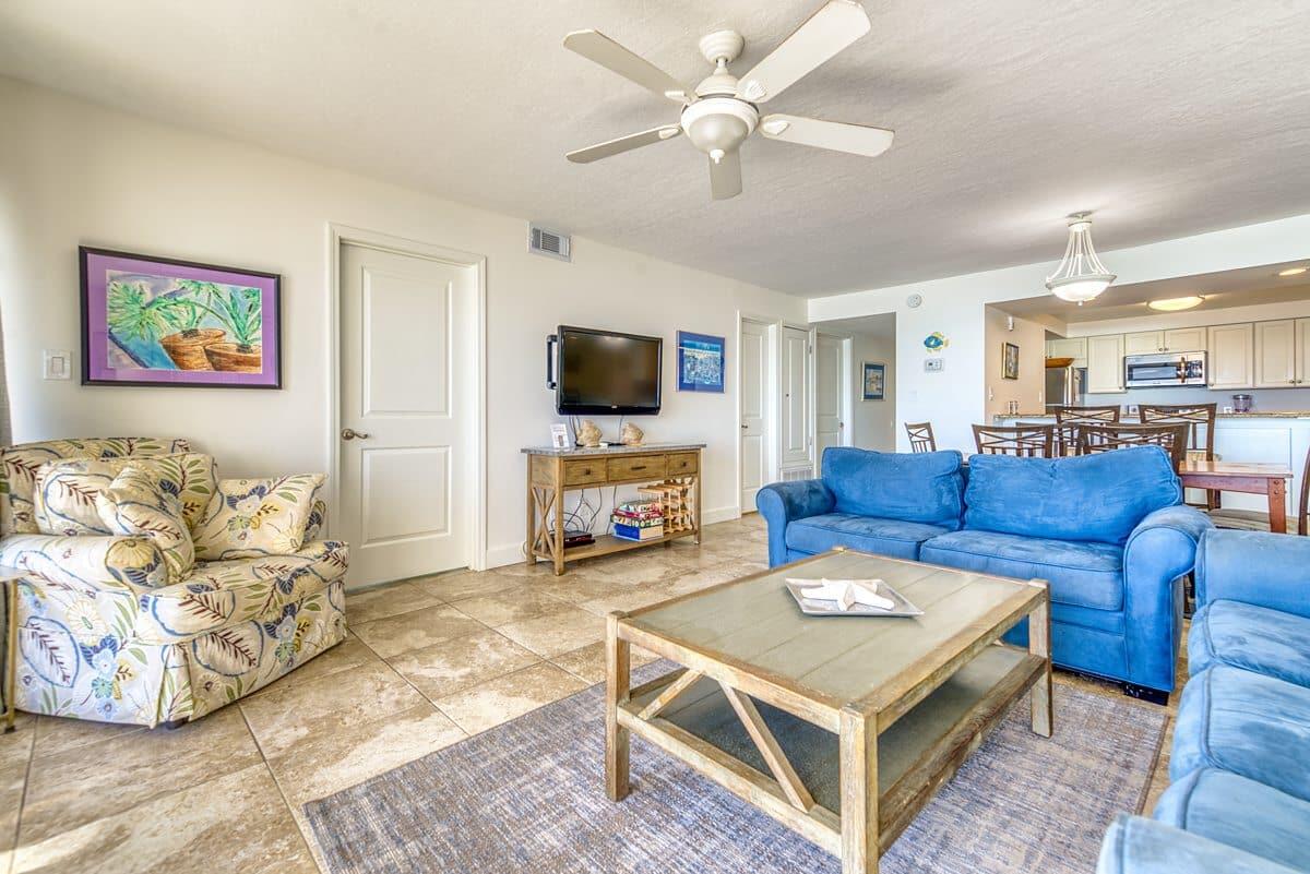 BEACH HOUSE CONDO PH 1 - Residential