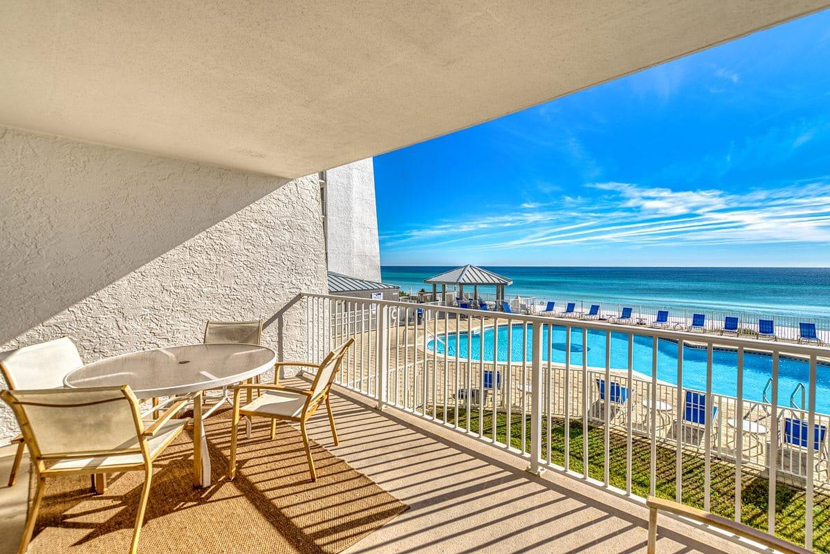 BEACH HOUSE CONDO PH 1 - Residential