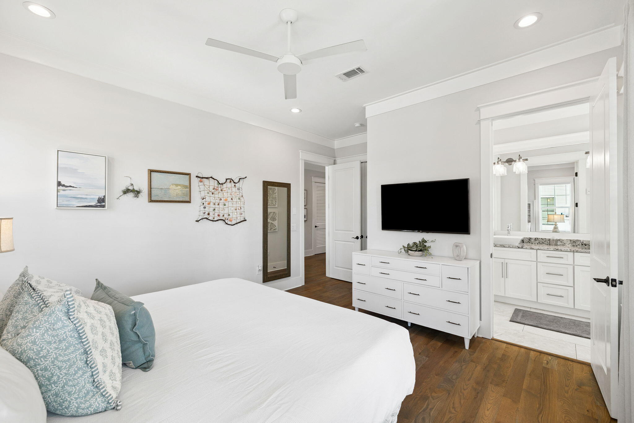 LAKESIDE AT BLUE MOUNTAIN BEACH - Residential