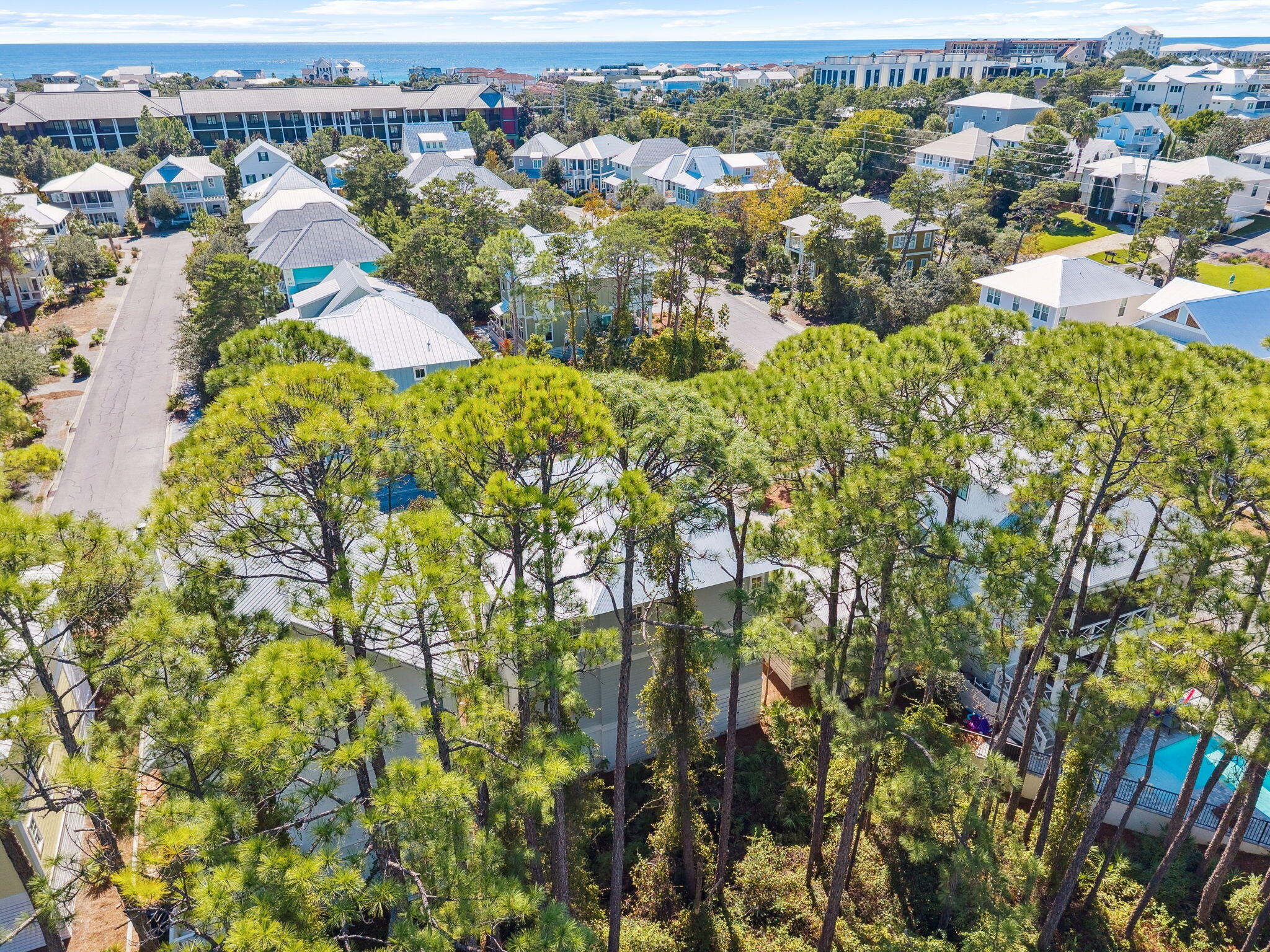 LAKESIDE AT BLUE MOUNTAIN BEACH - Residential
