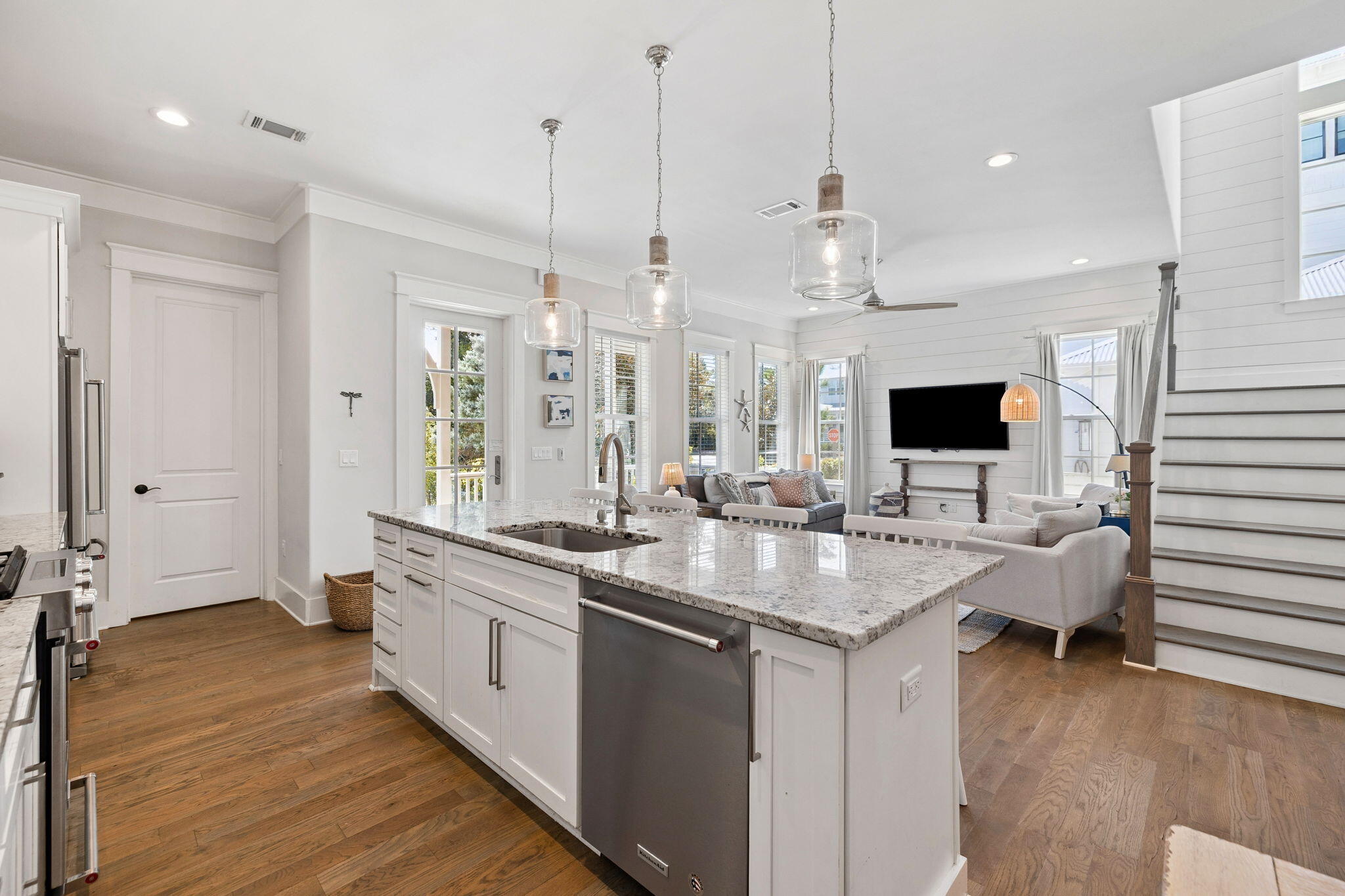 LAKESIDE AT BLUE MOUNTAIN BEACH - Residential