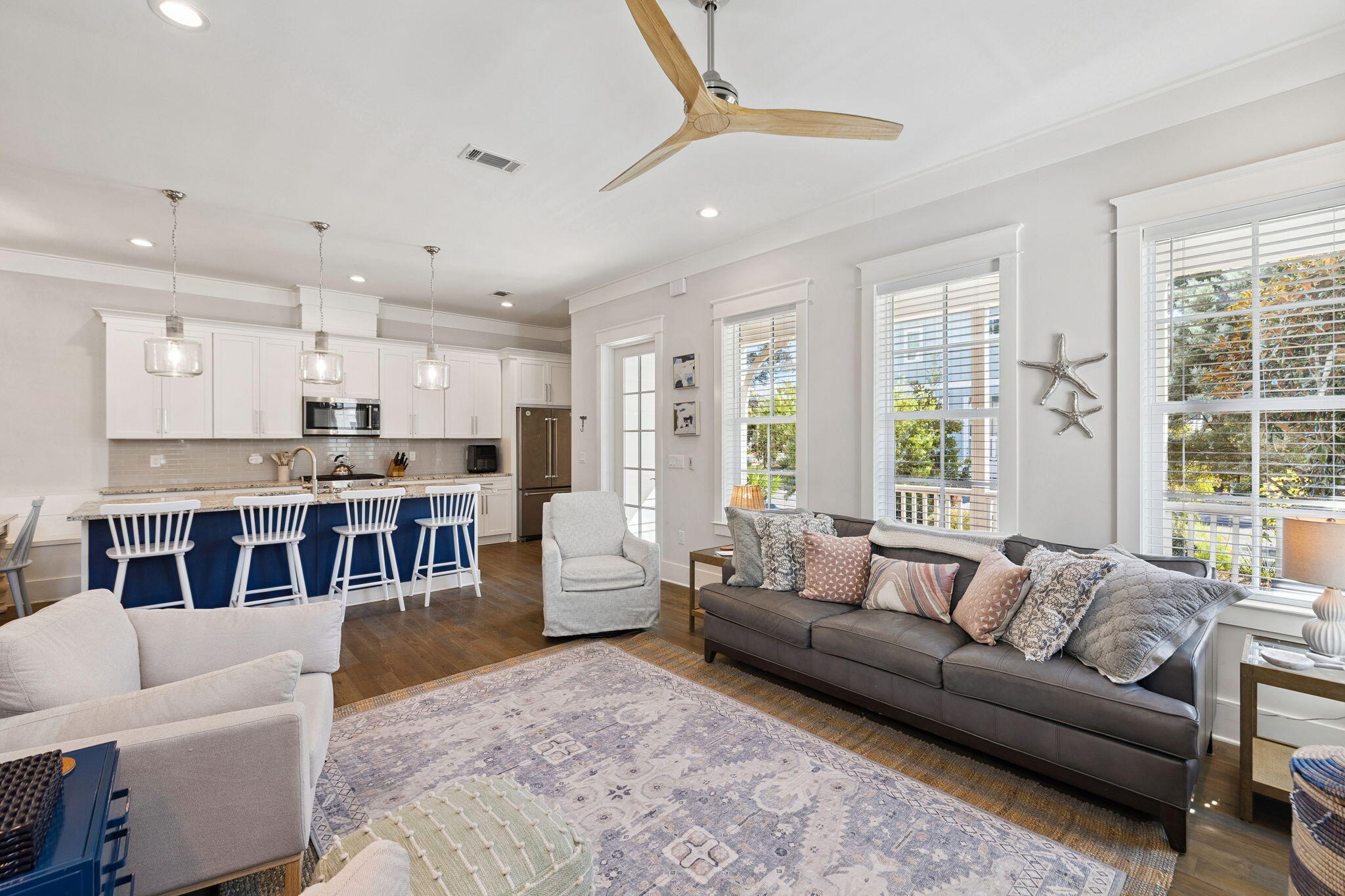 LAKESIDE AT BLUE MOUNTAIN BEACH - Residential
