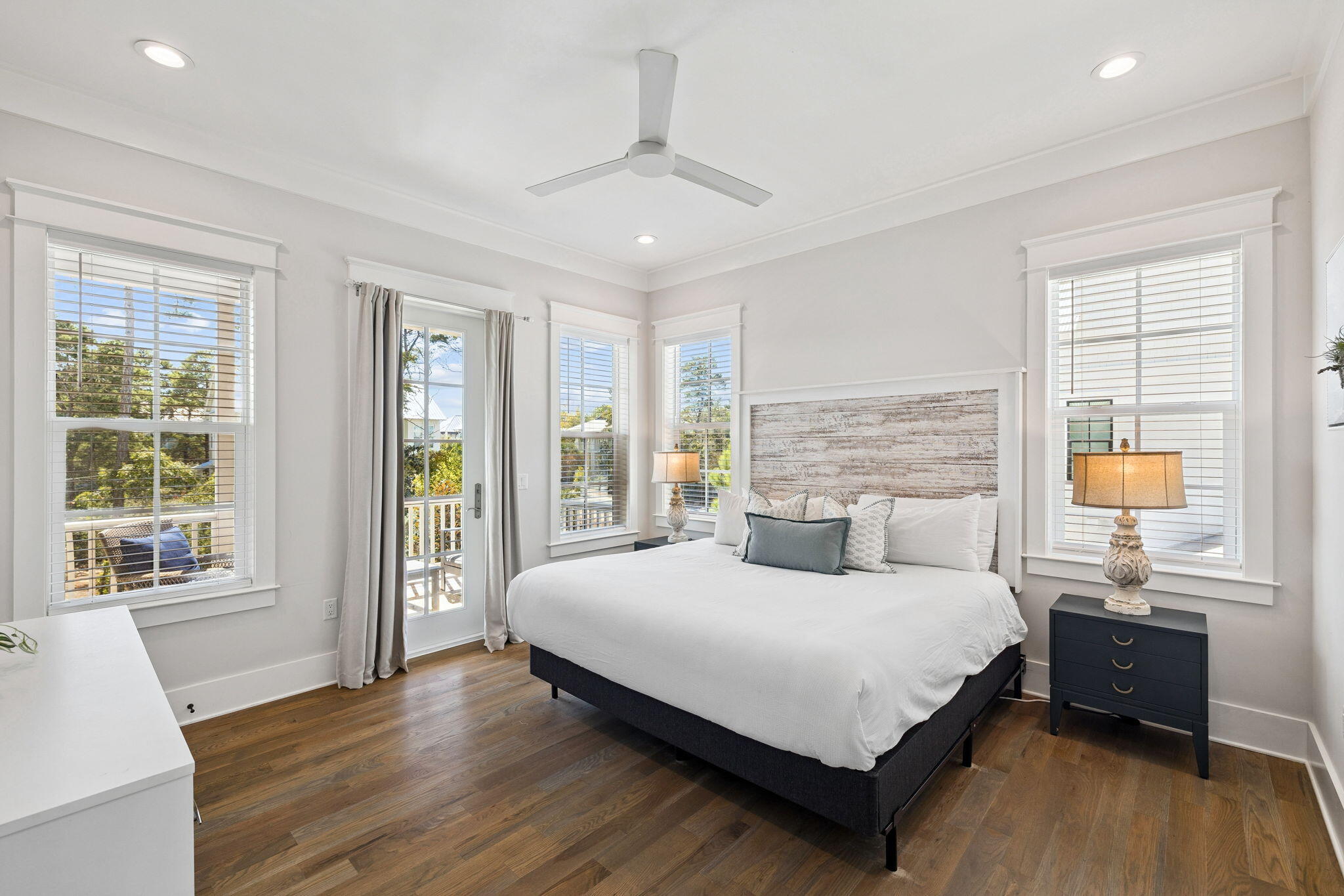 LAKESIDE AT BLUE MOUNTAIN BEACH - Residential