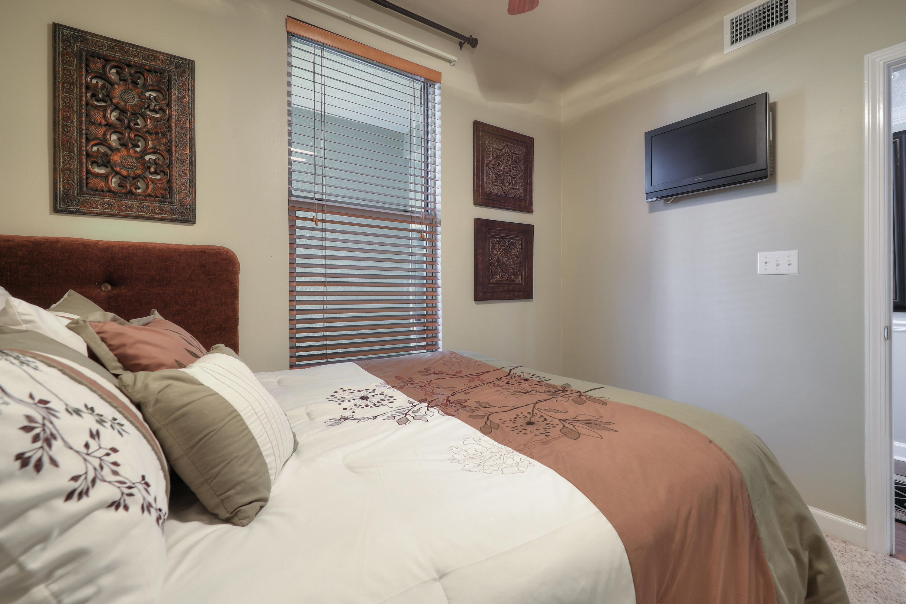 GRANDVIEW EAST - Residential