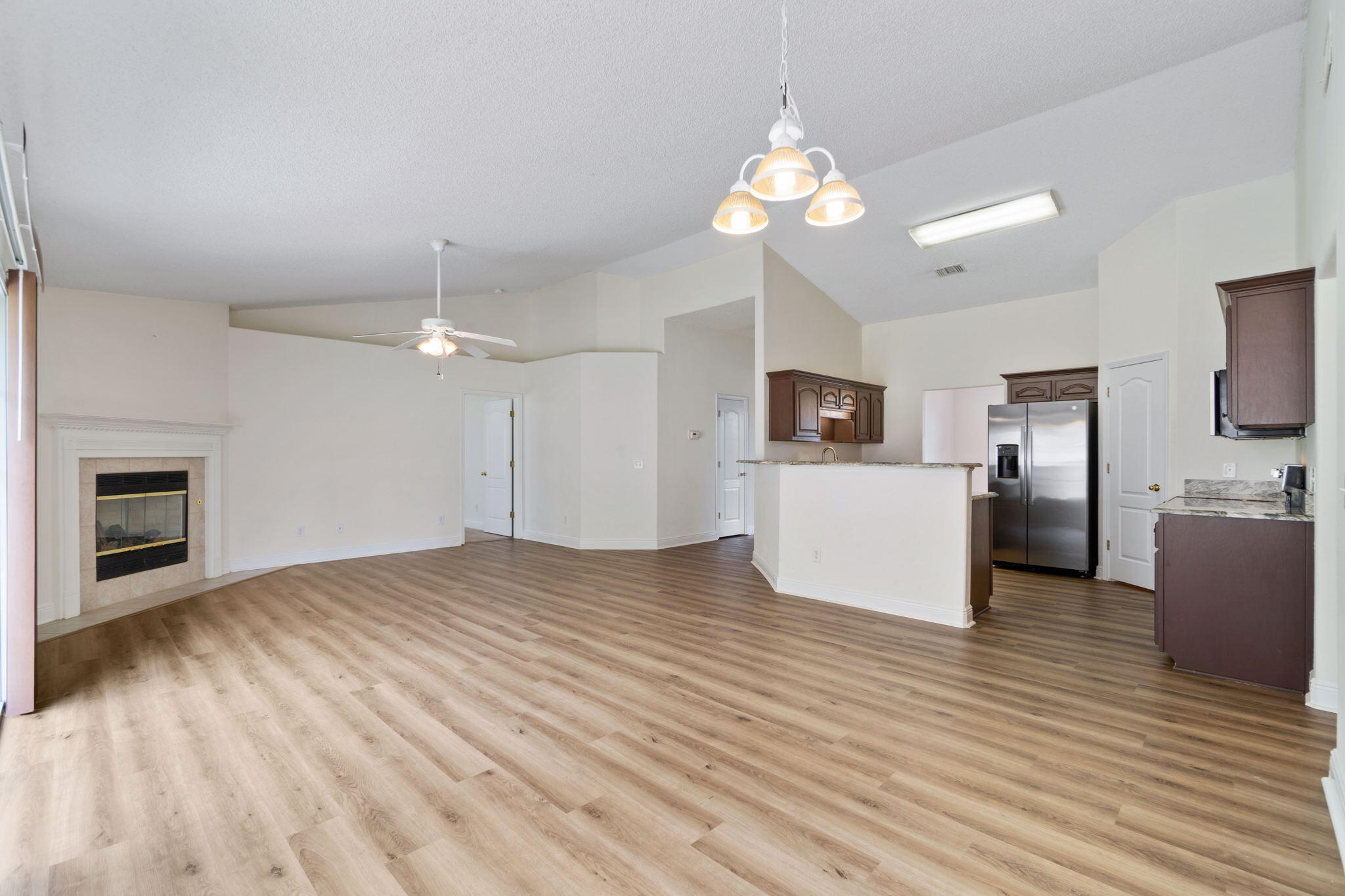 FOX VALLEY - Residential