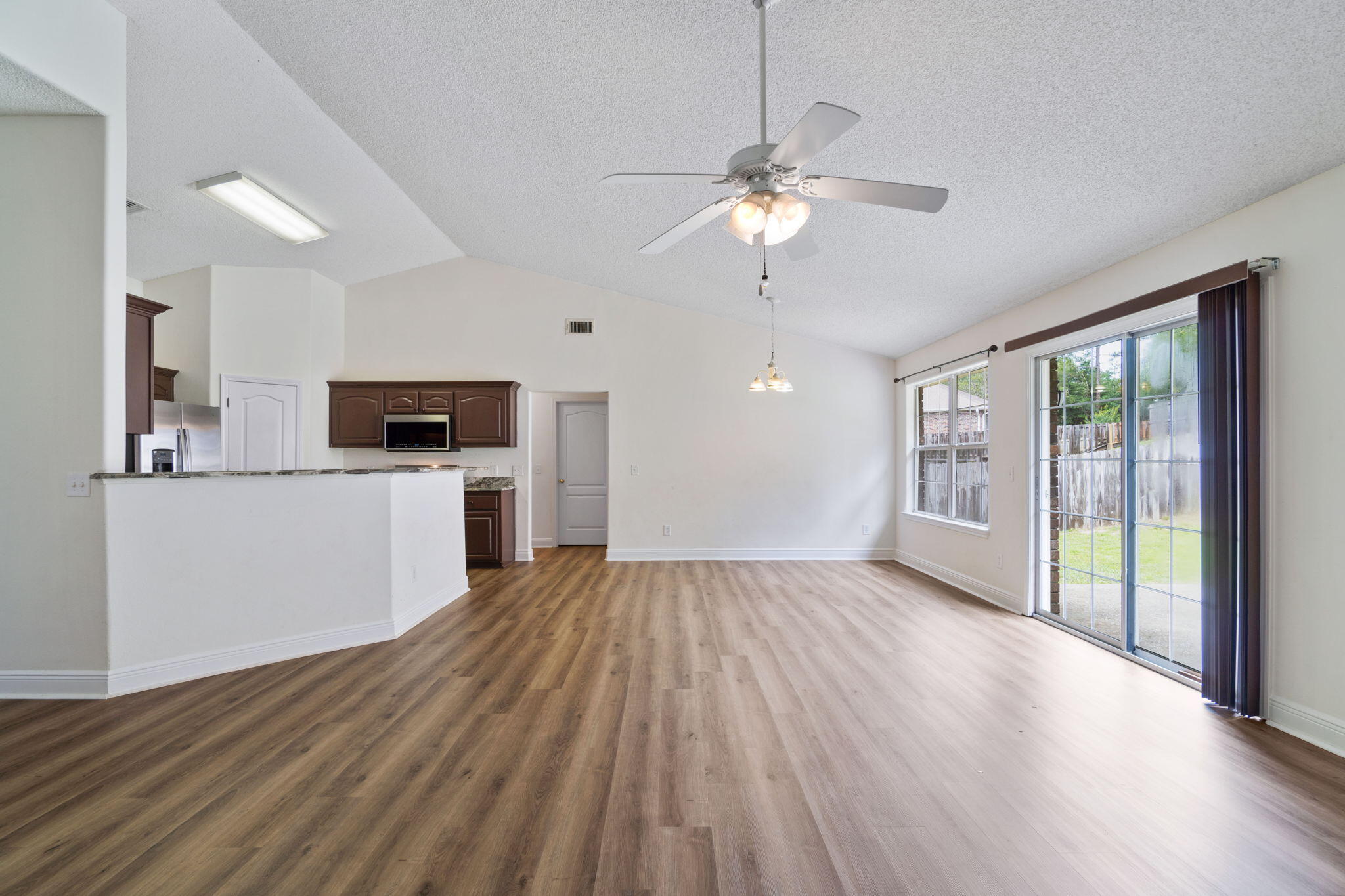 FOX VALLEY - Residential