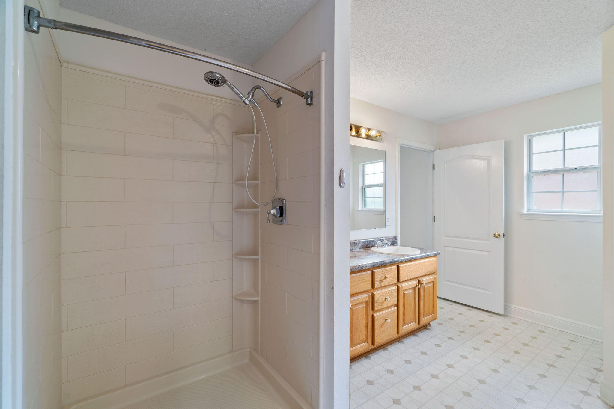 FOX VALLEY - Residential