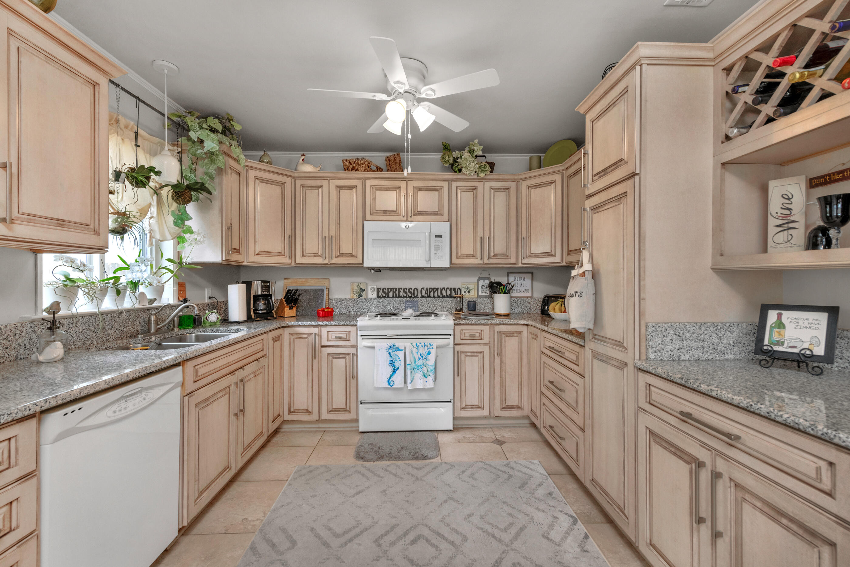 RIVIERA BEACH - Residential