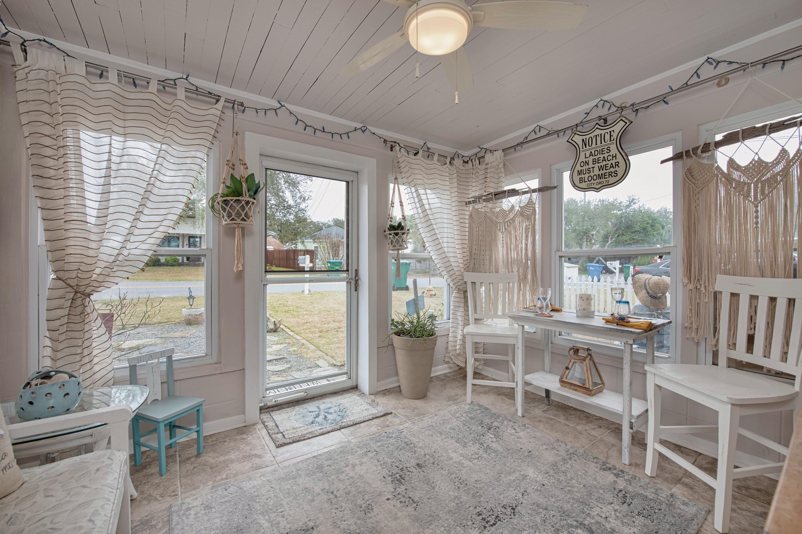 RIVIERA BEACH - Residential