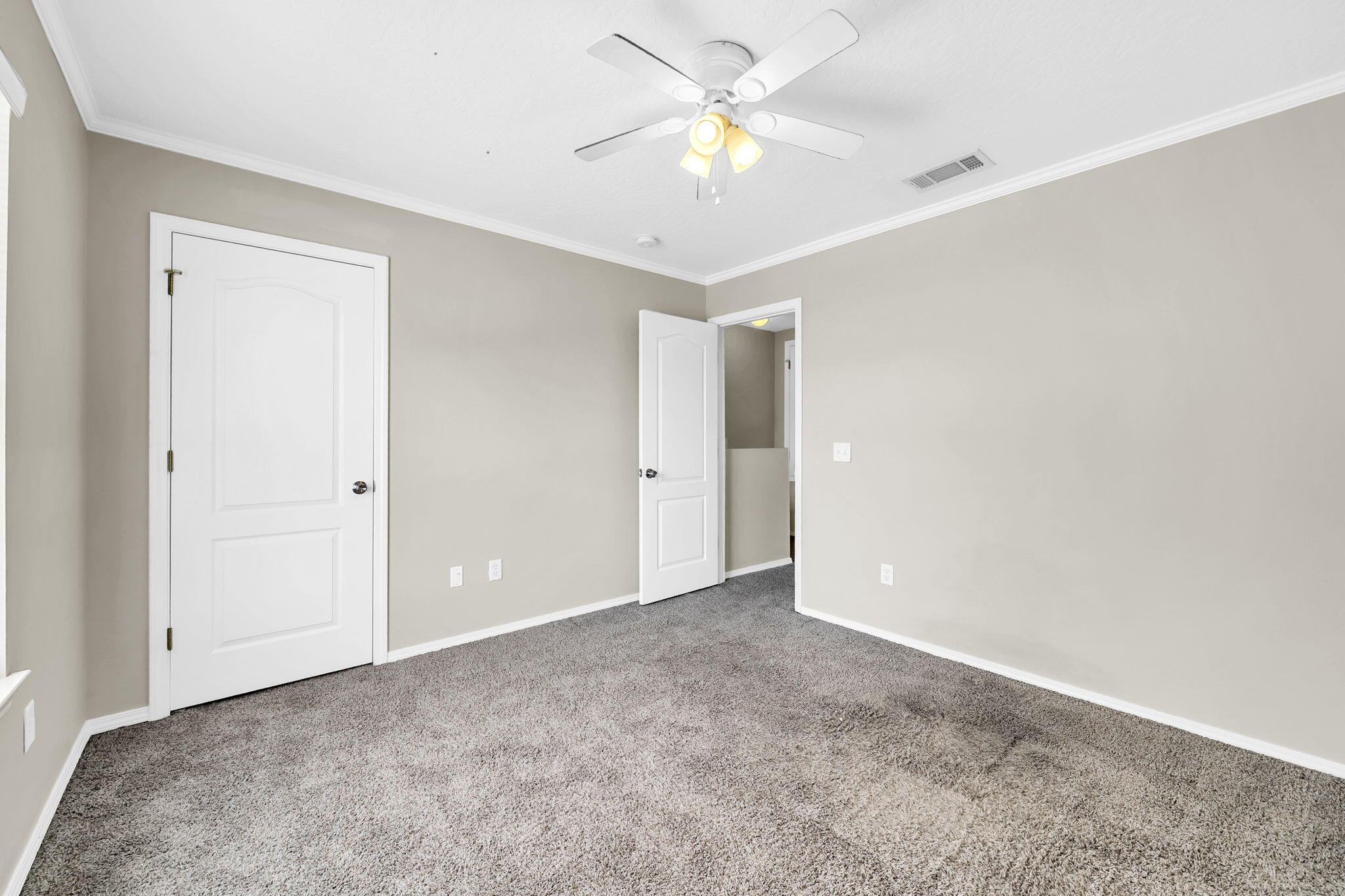 SHAY LIN T/H - Residential Lease