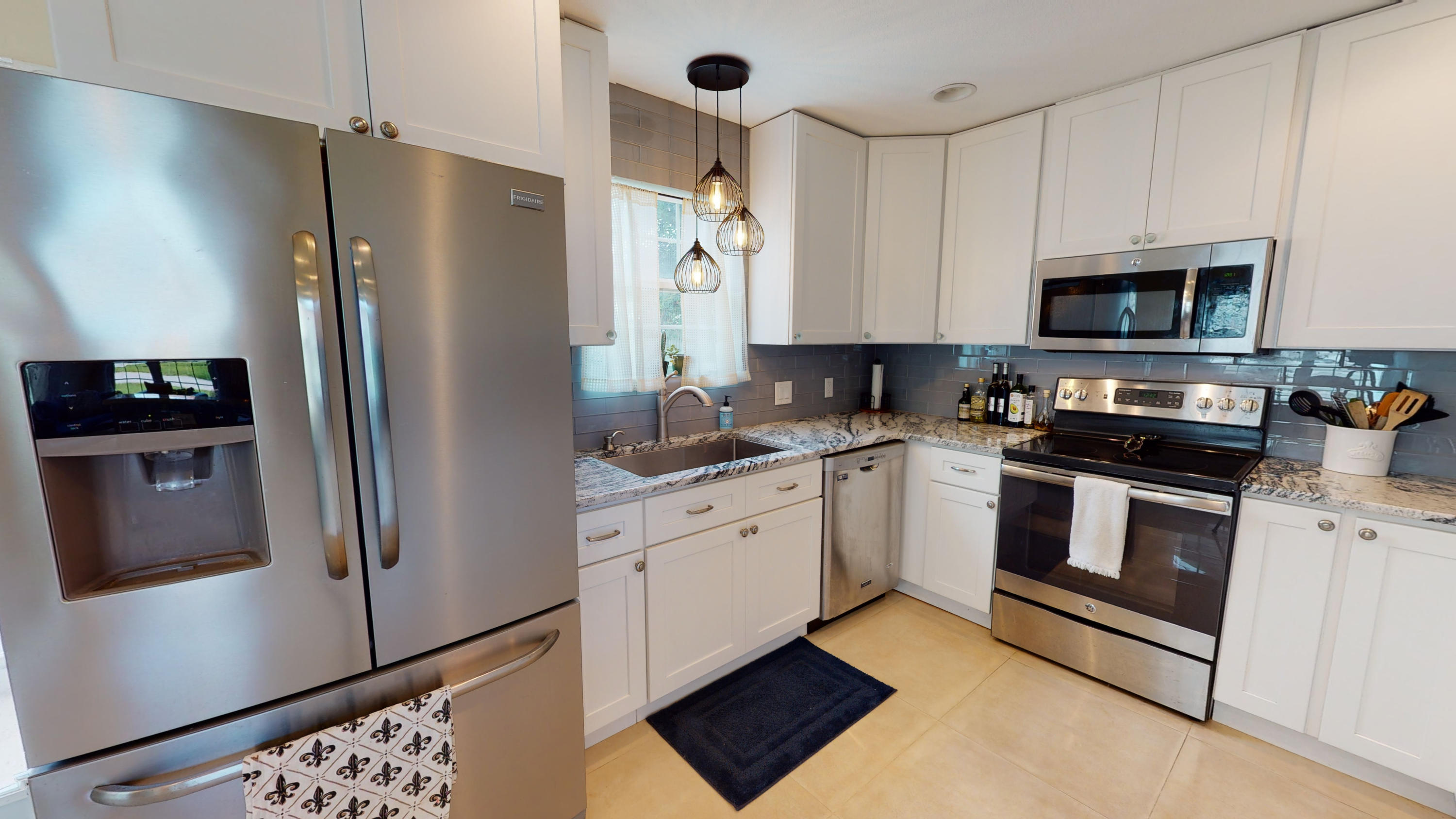 SANDY RIDGE ESTATES - Residential