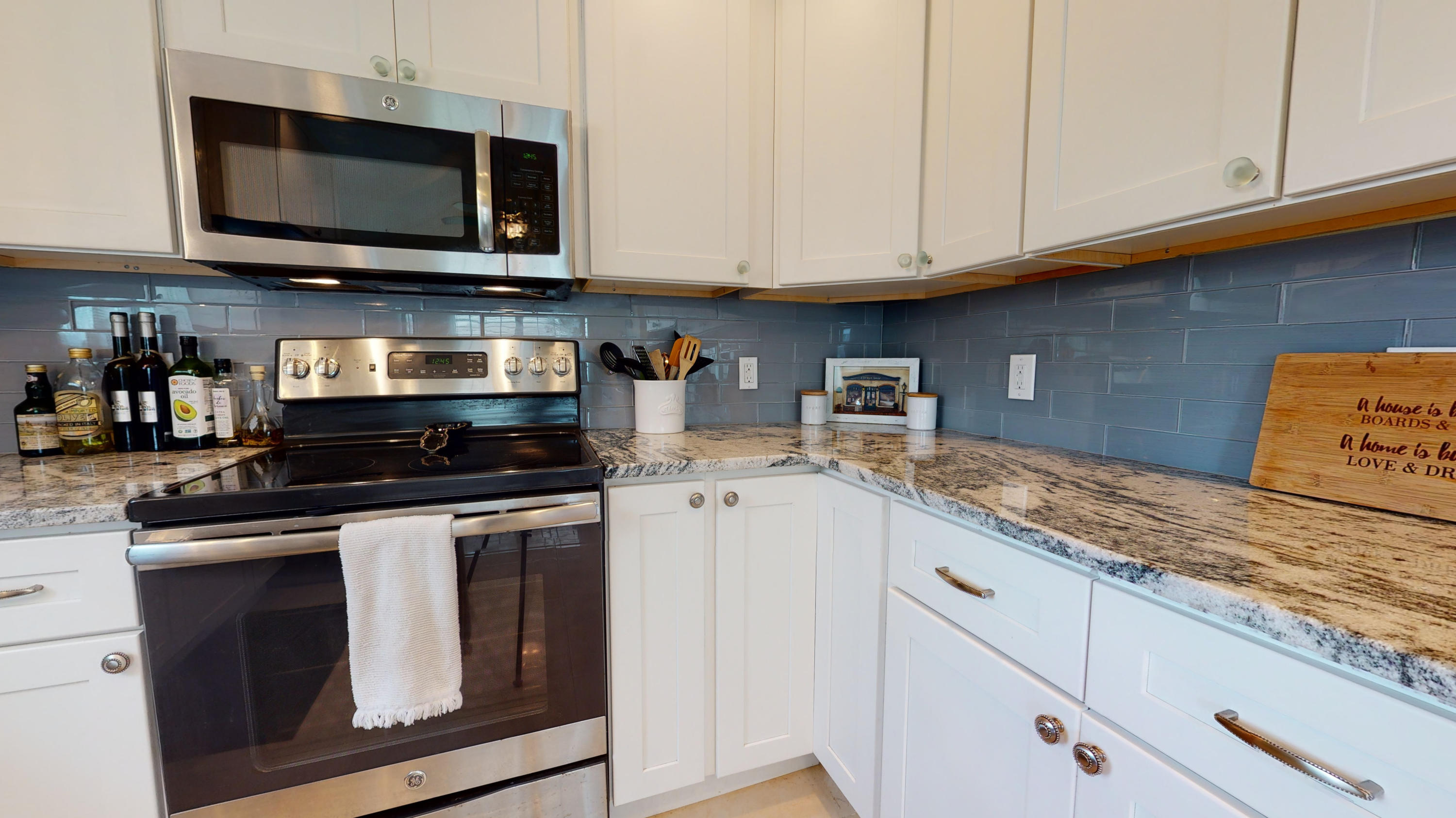 SANDY RIDGE ESTATES - Residential