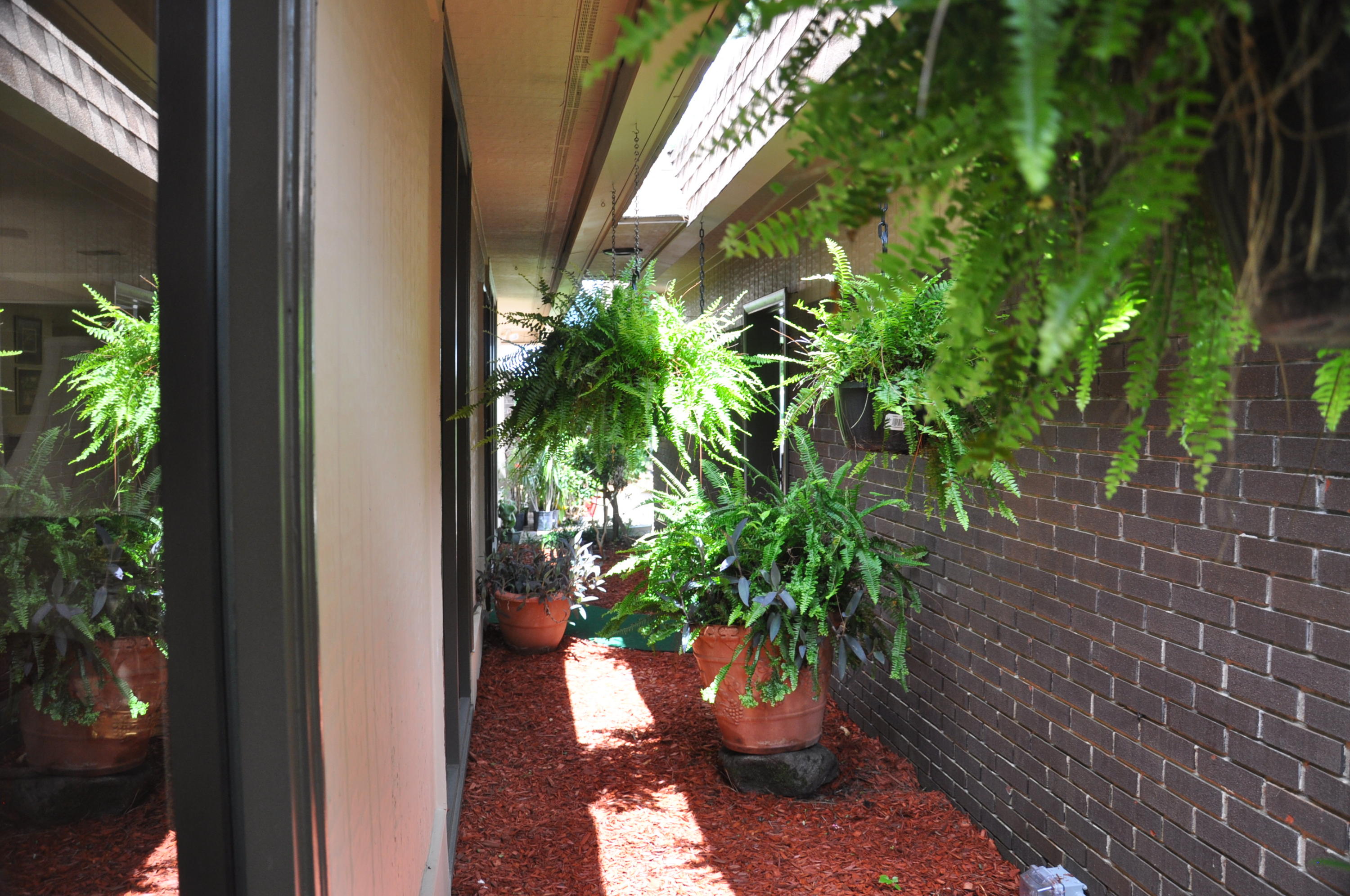 LAKE LORRAINE EST LOT 24 BLK C - Residential