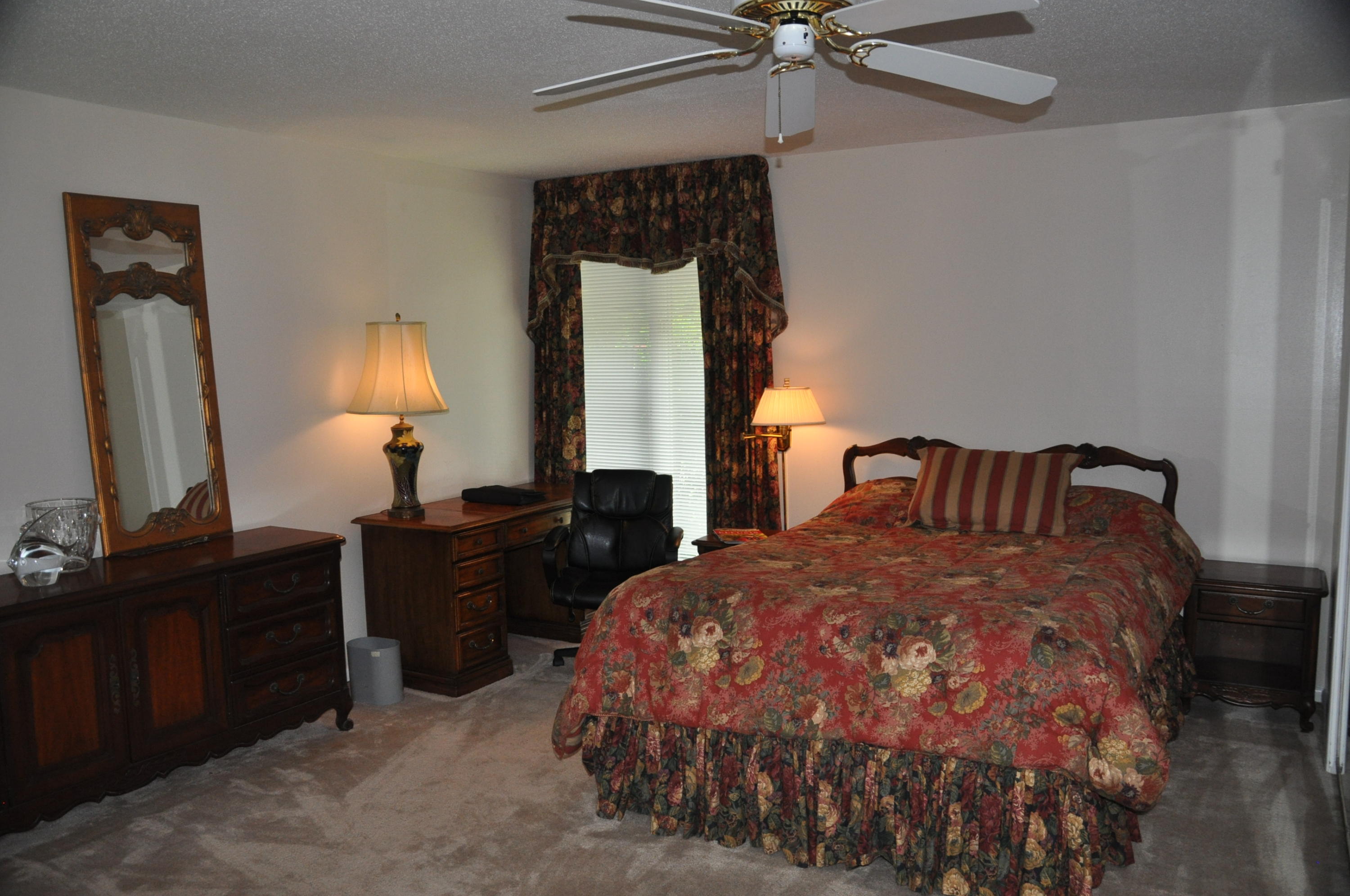 LAKE LORRAINE EST LOT 24 BLK C - Residential