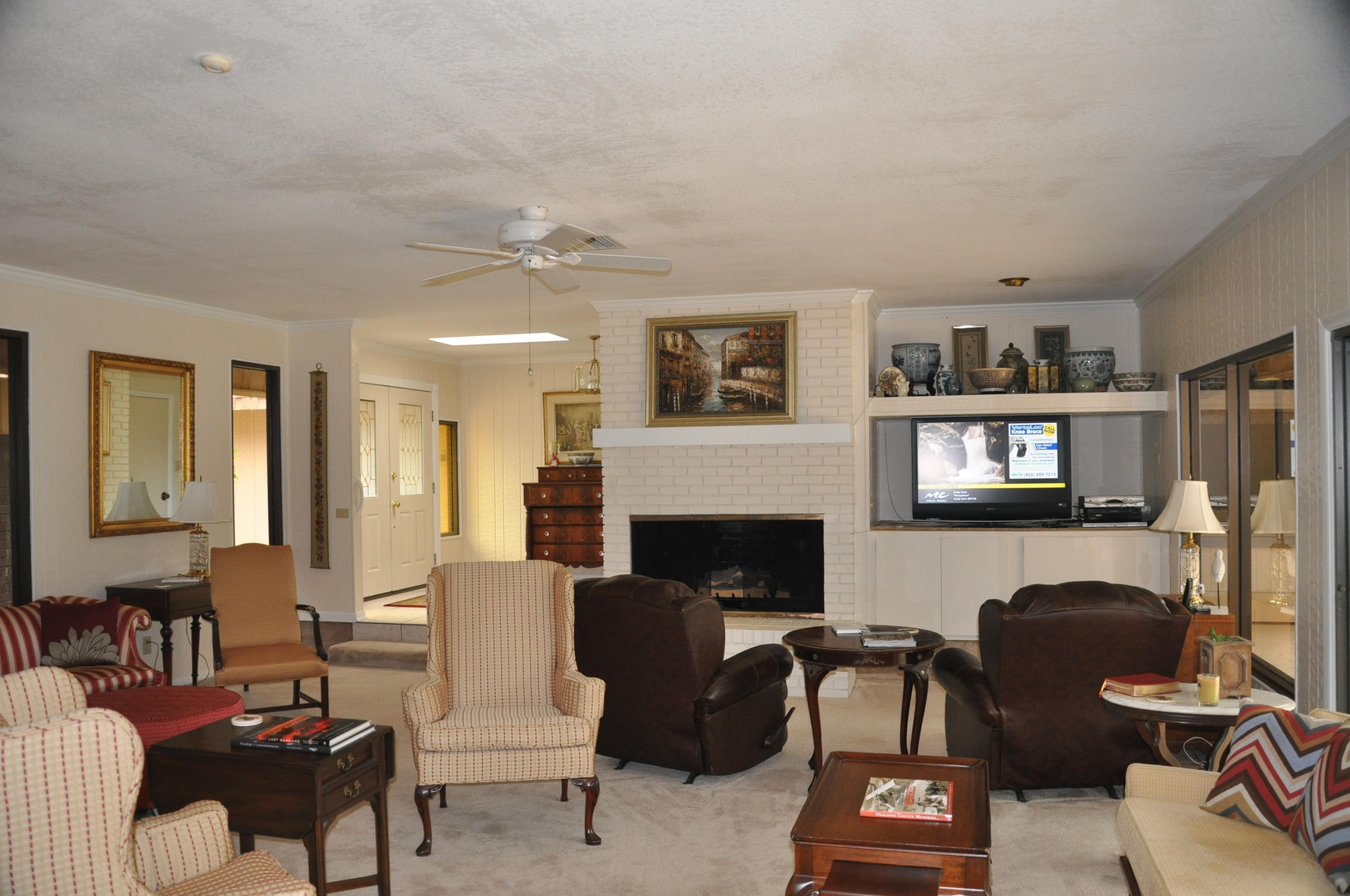 LAKE LORRAINE EST LOT 24 BLK C - Residential