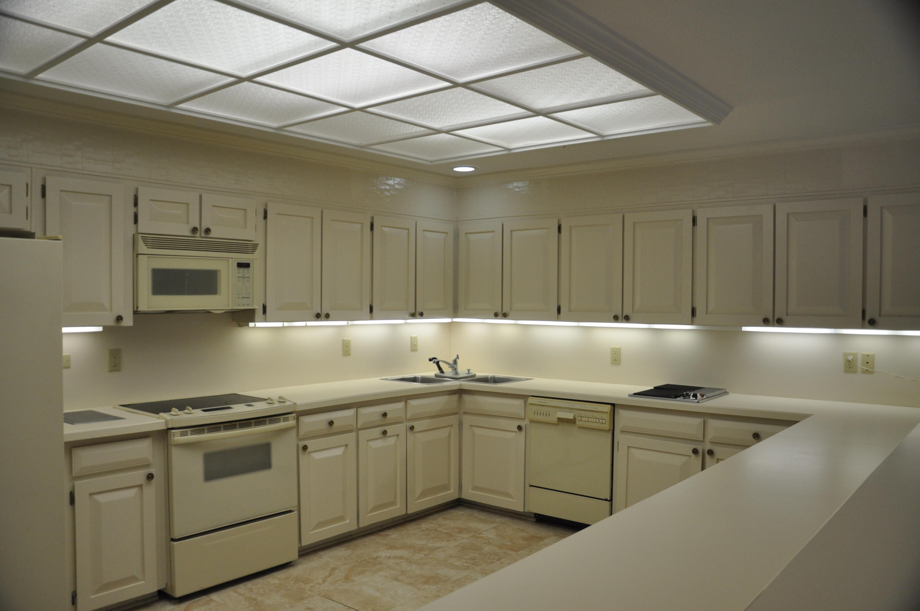 LAKE LORRAINE EST LOT 24 BLK C - Residential