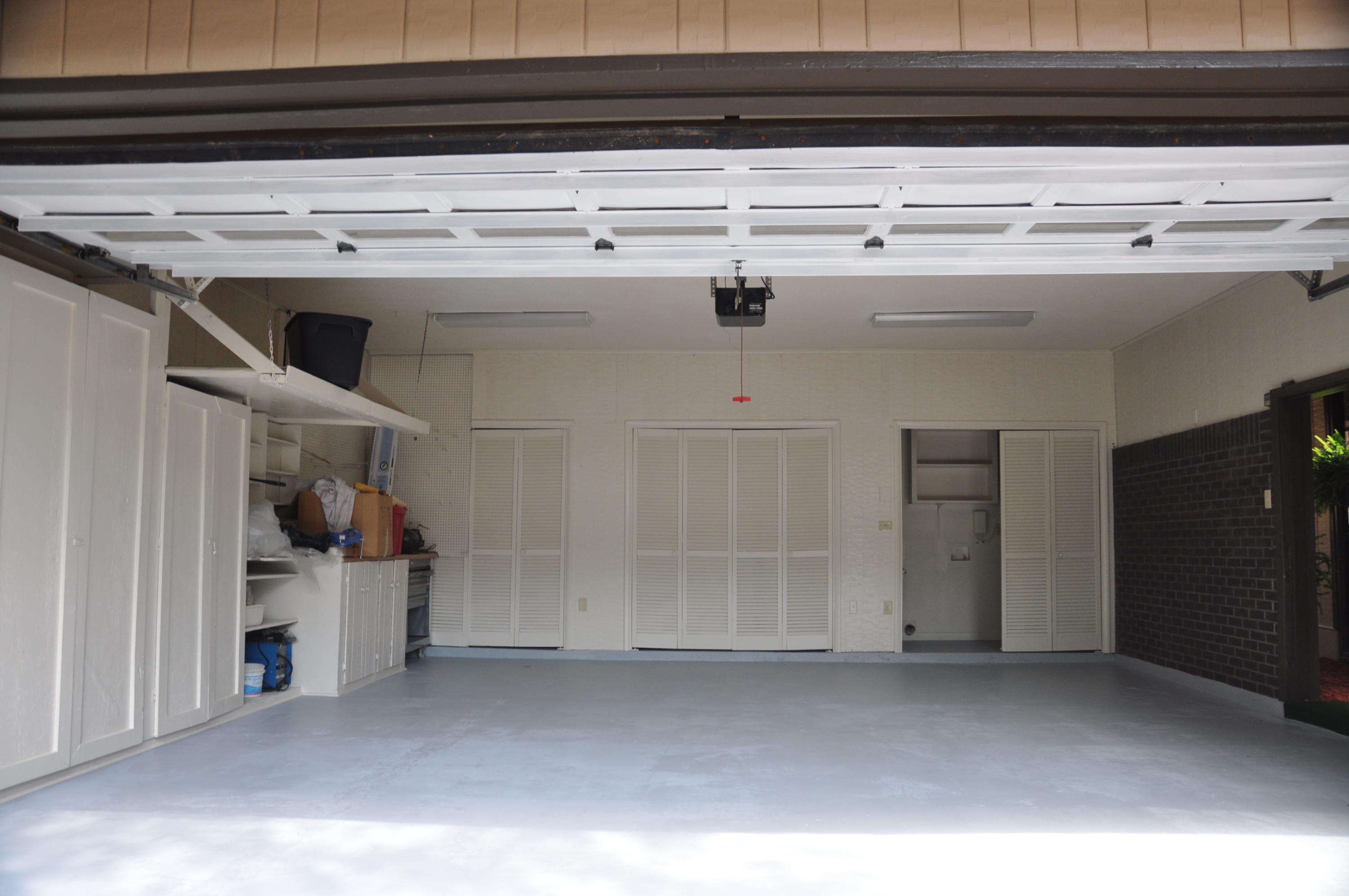 LAKE LORRAINE EST LOT 24 BLK C - Residential