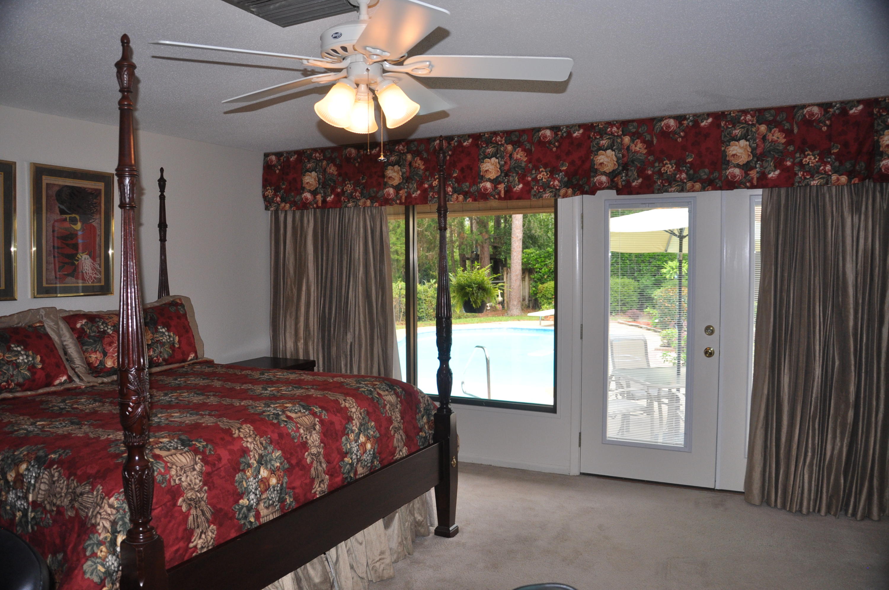 LAKE LORRAINE EST LOT 24 BLK C - Residential