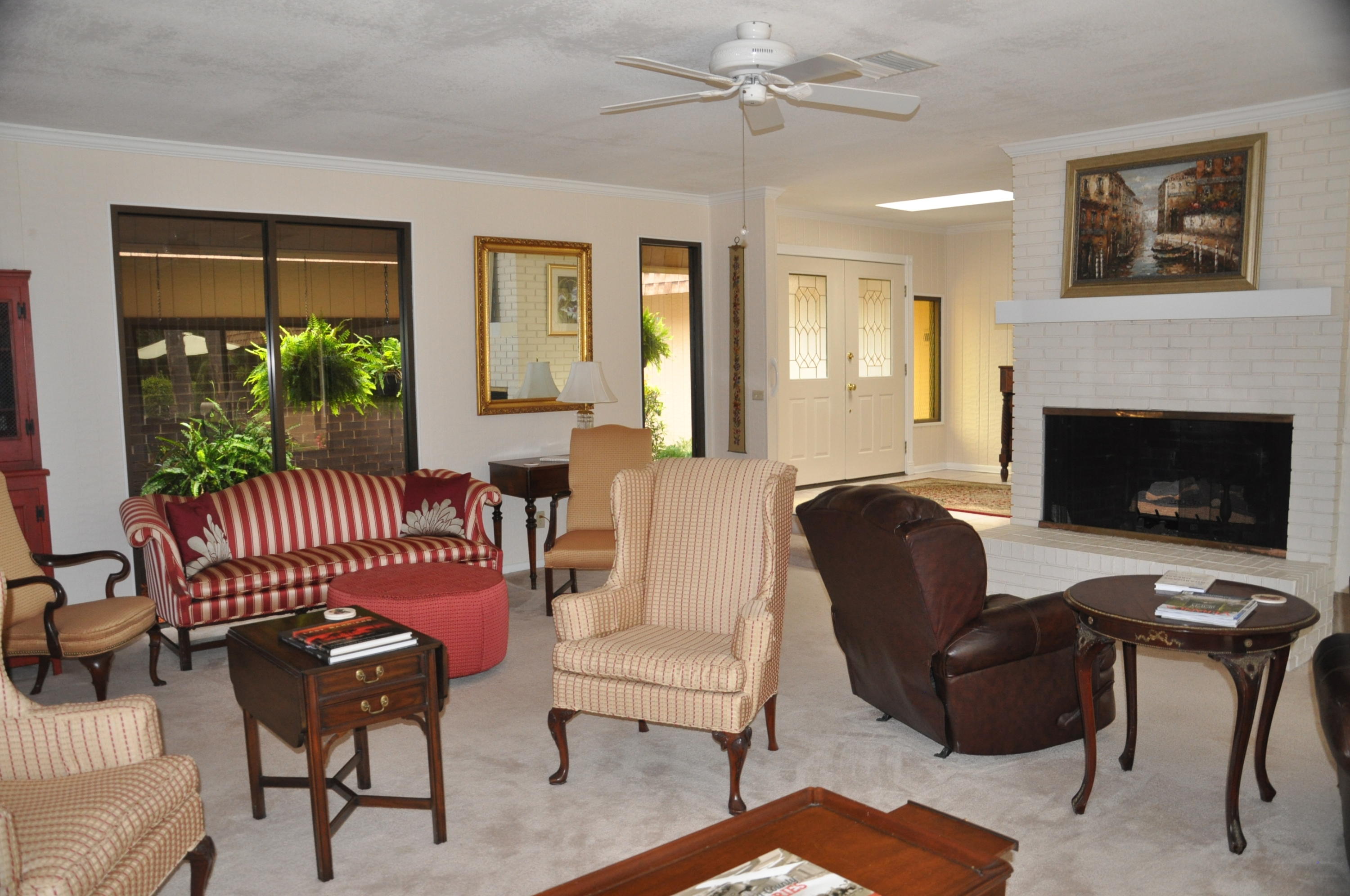 LAKE LORRAINE EST LOT 24 BLK C - Residential