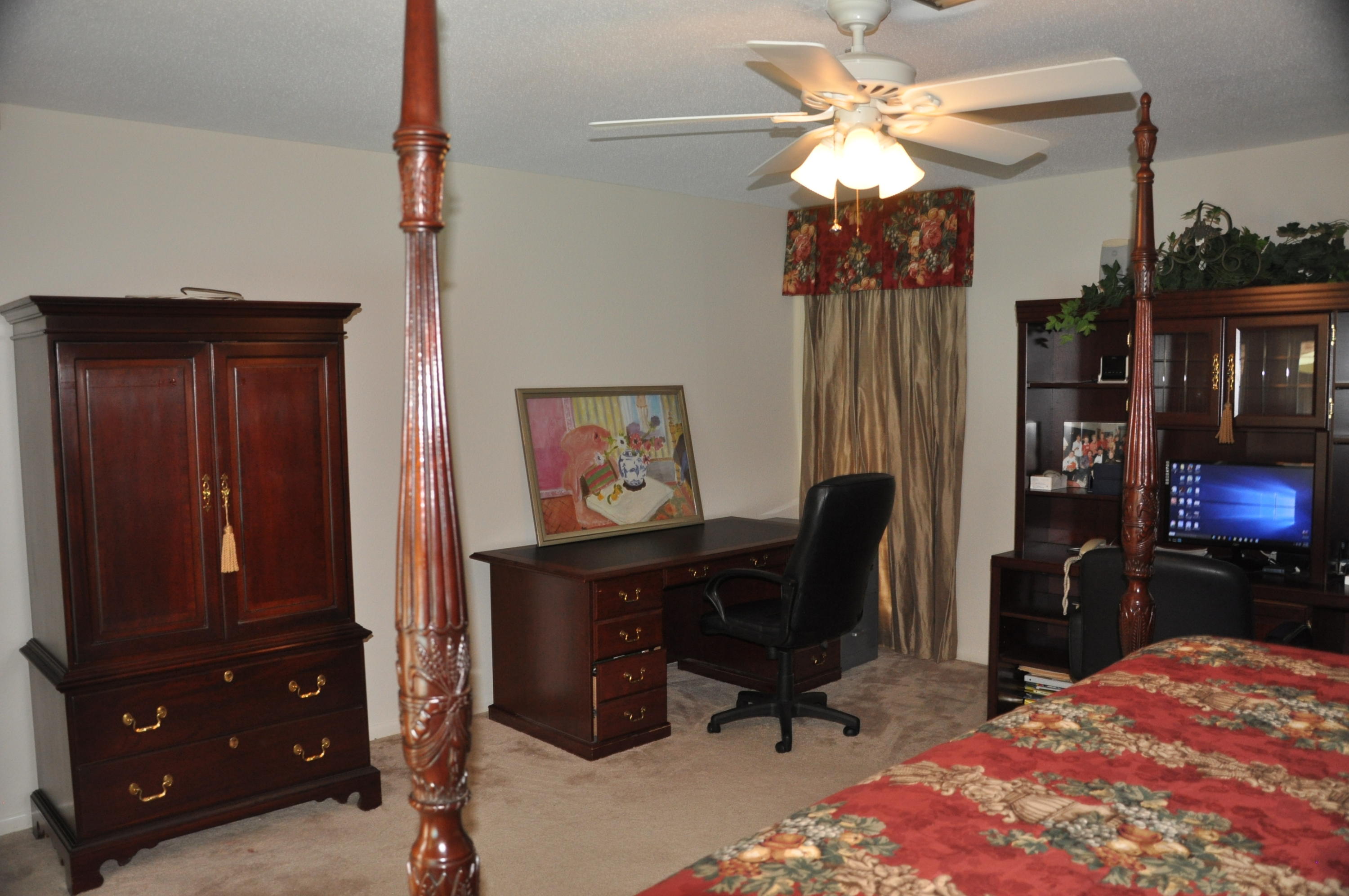 LAKE LORRAINE EST LOT 24 BLK C - Residential