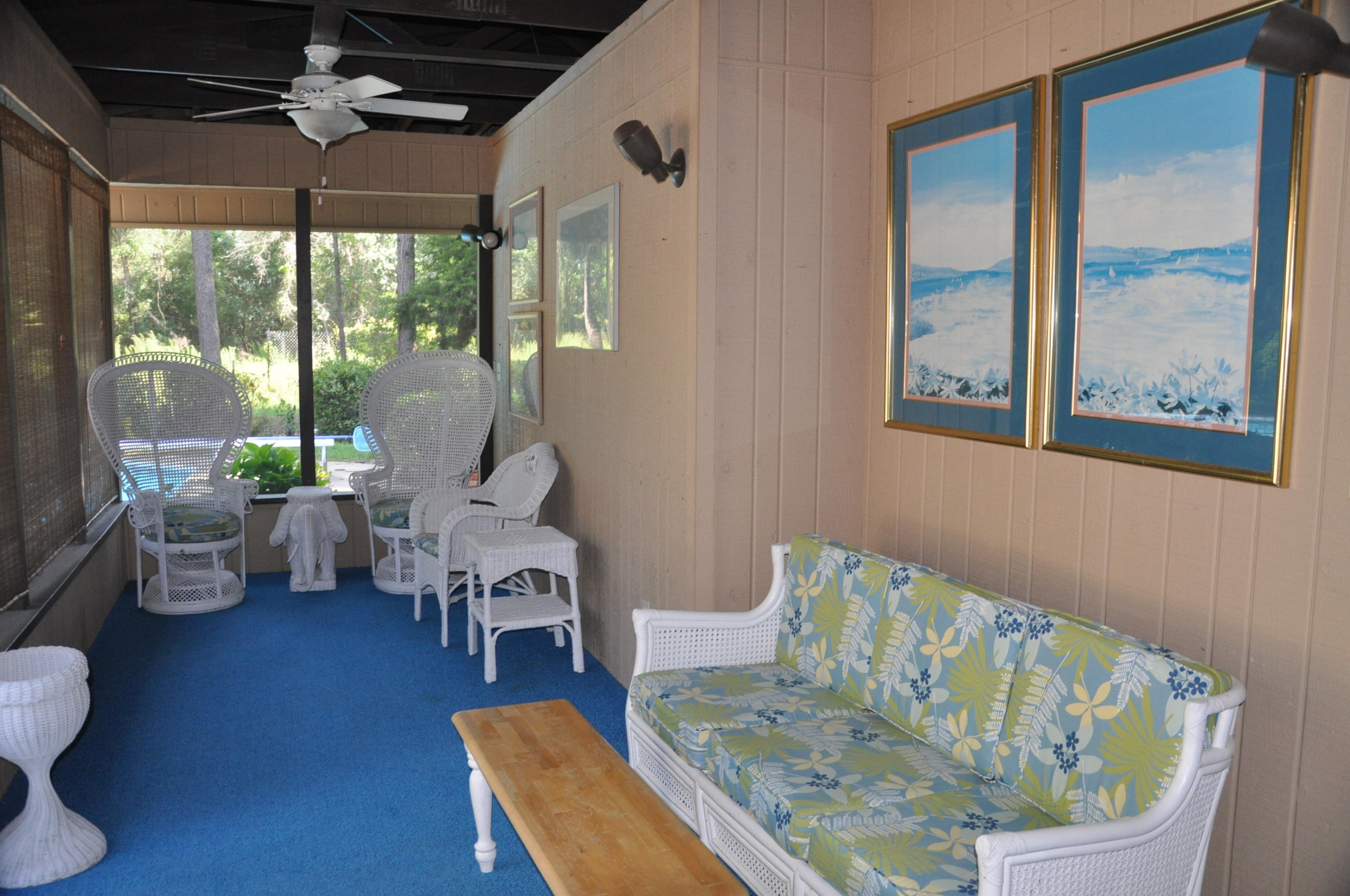 LAKE LORRAINE EST LOT 24 BLK C - Residential