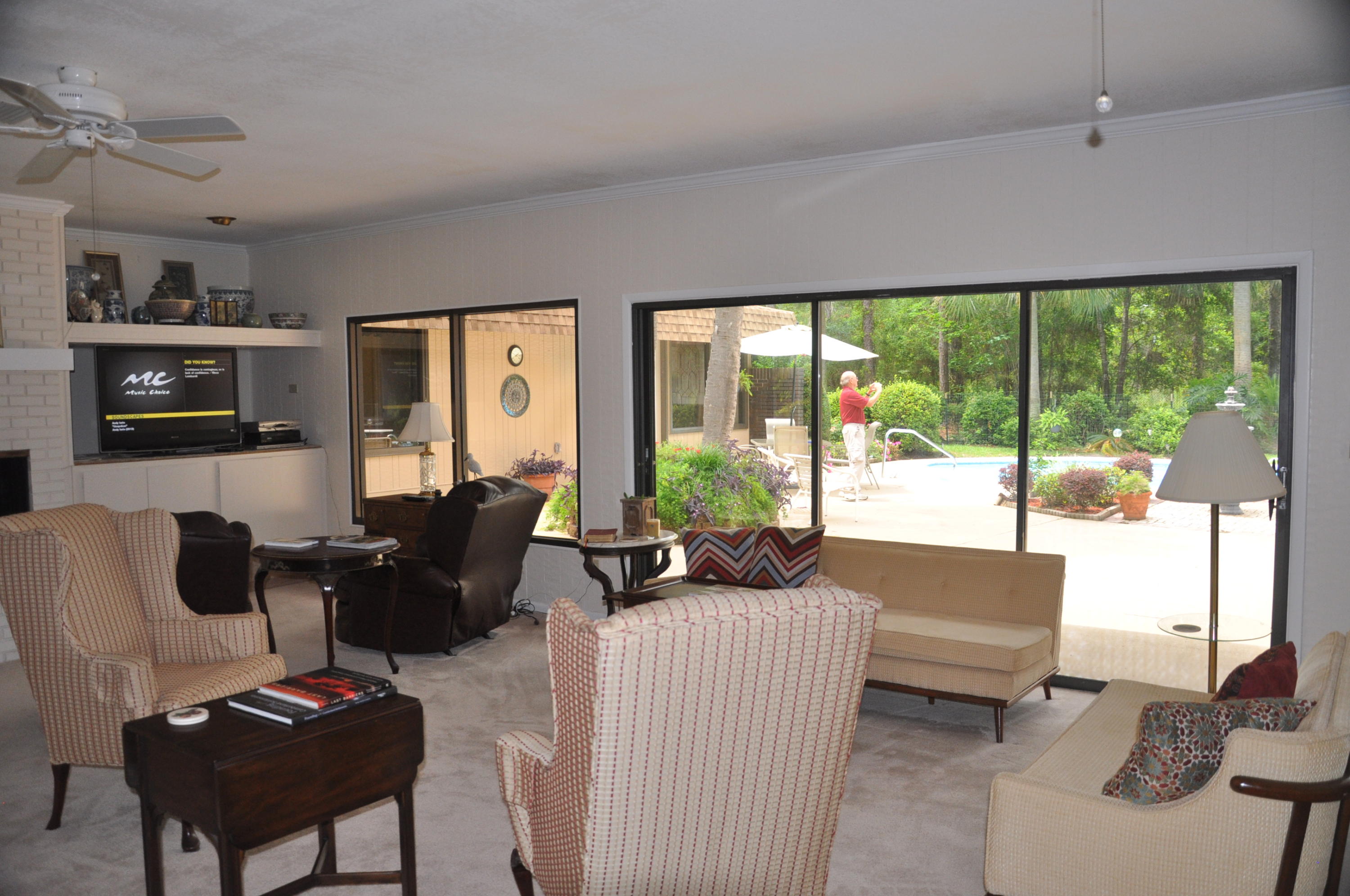 LAKE LORRAINE EST LOT 24 BLK C - Residential