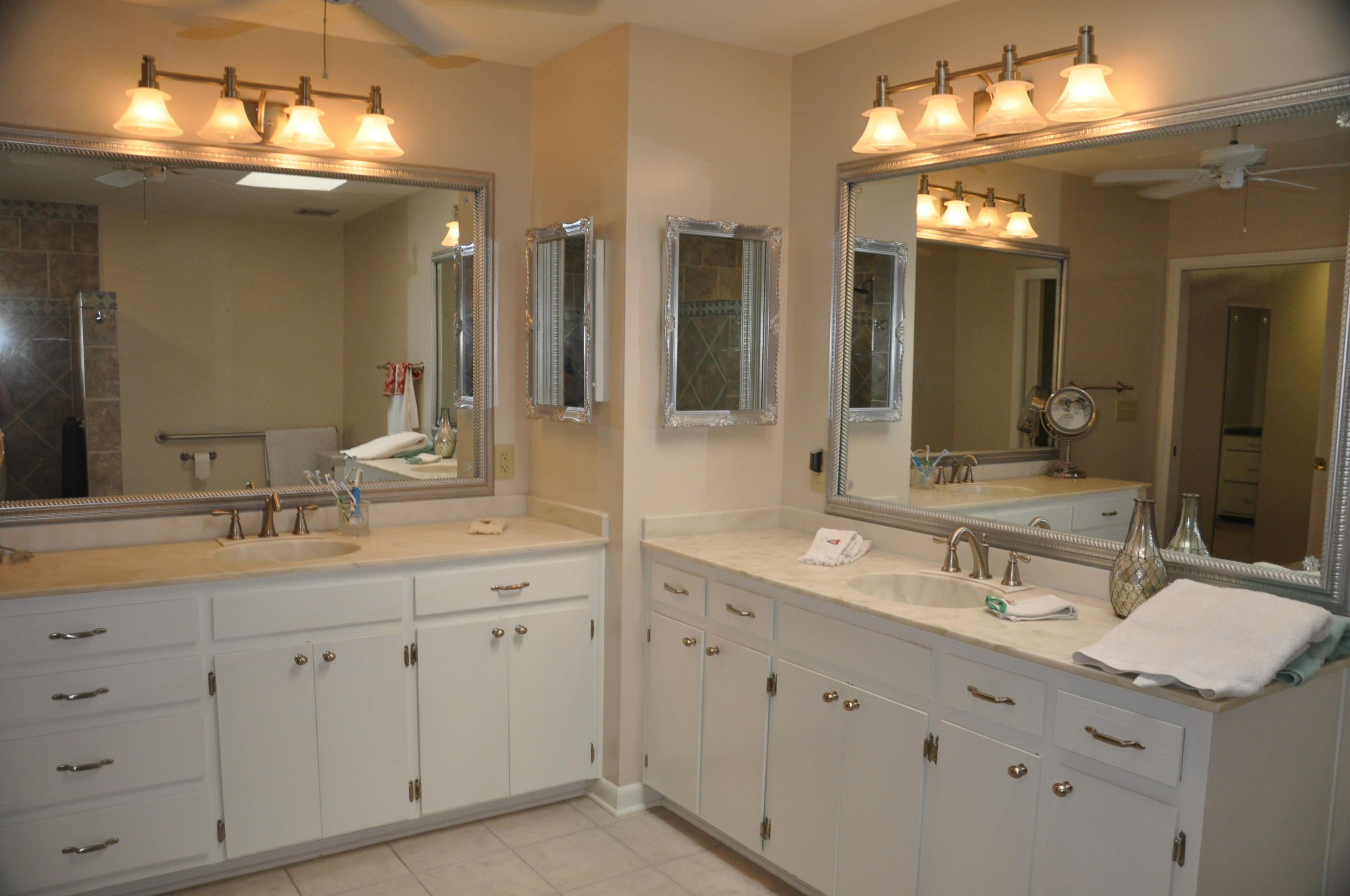 LAKE LORRAINE EST LOT 24 BLK C - Residential