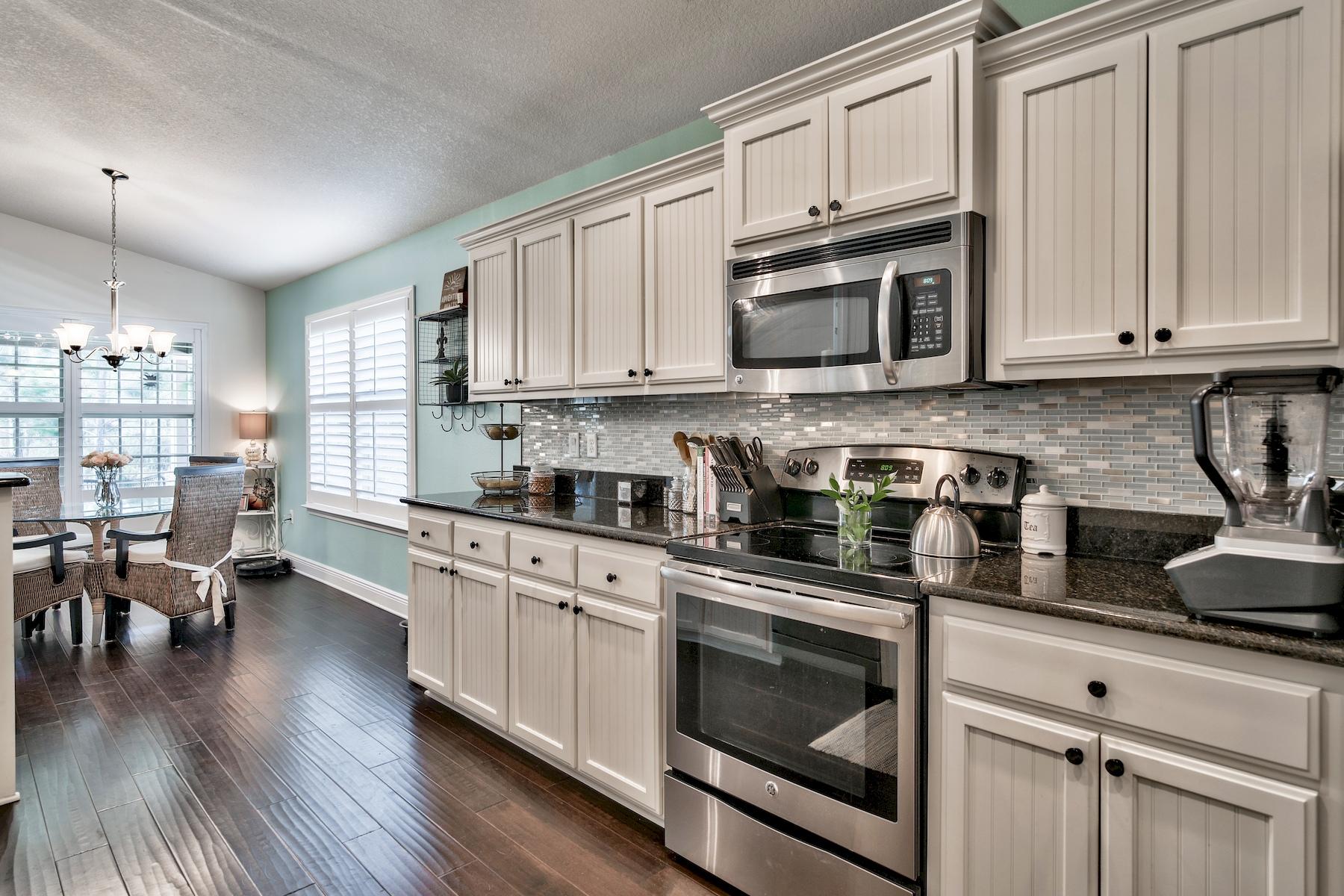 EAGLE BAY - Residential