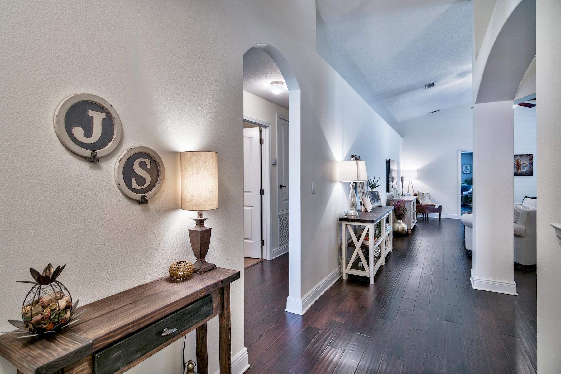 EAGLE BAY - Residential