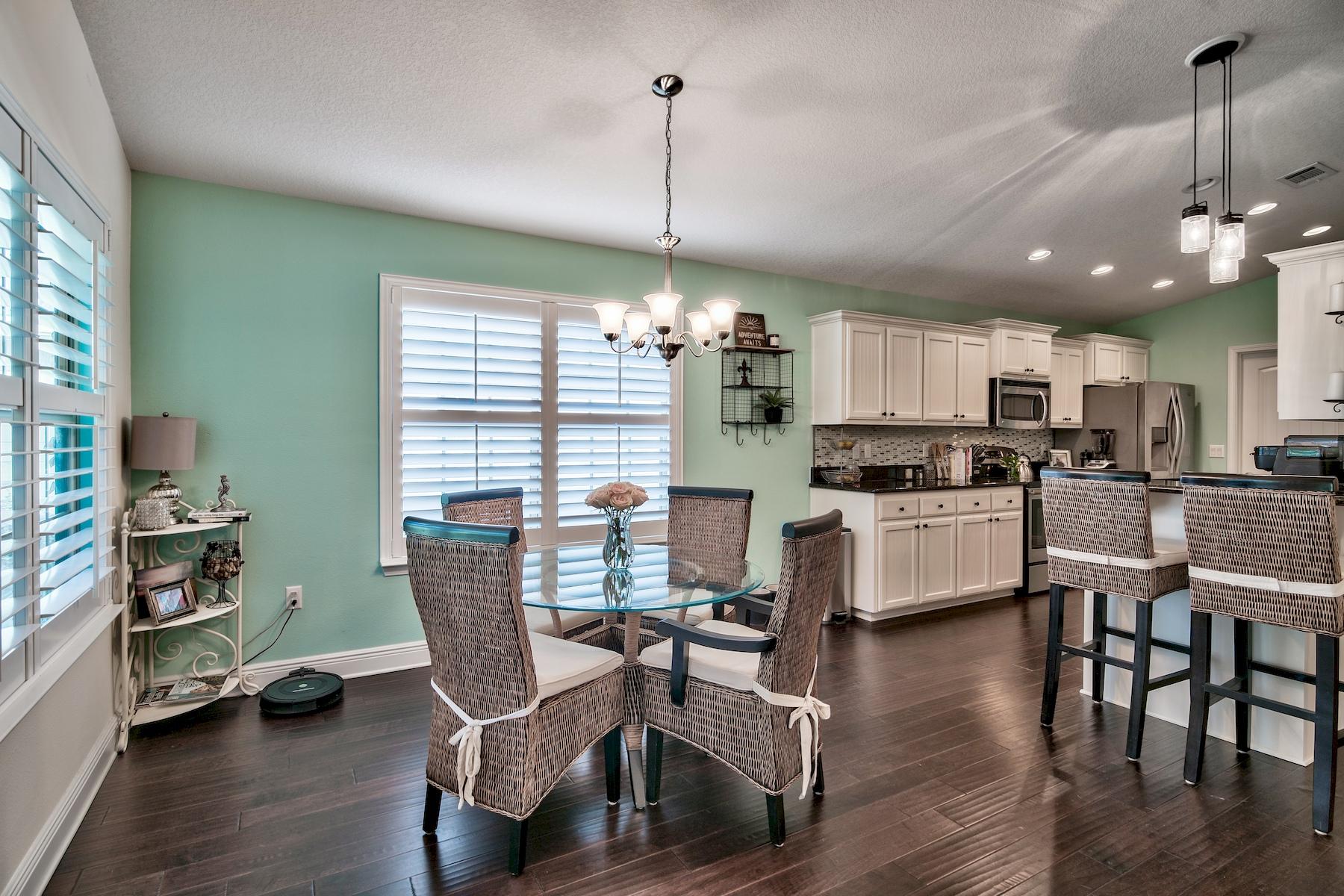 EAGLE BAY - Residential