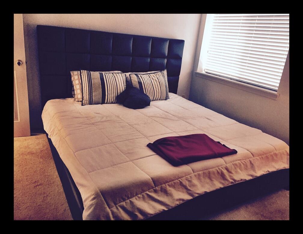 FINISTERRA CONDO - Residential