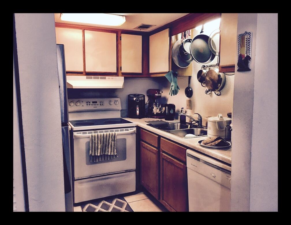 FINISTERRA CONDO - Residential