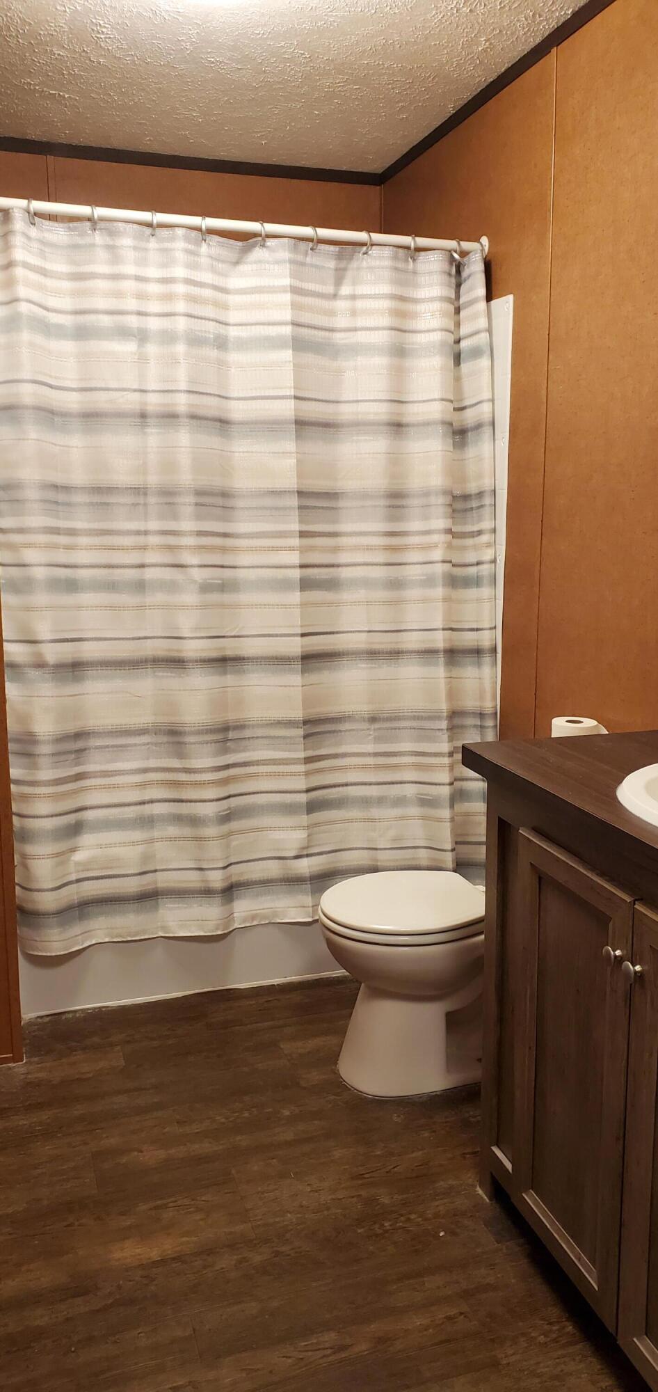 CRESTVIEW - Residential