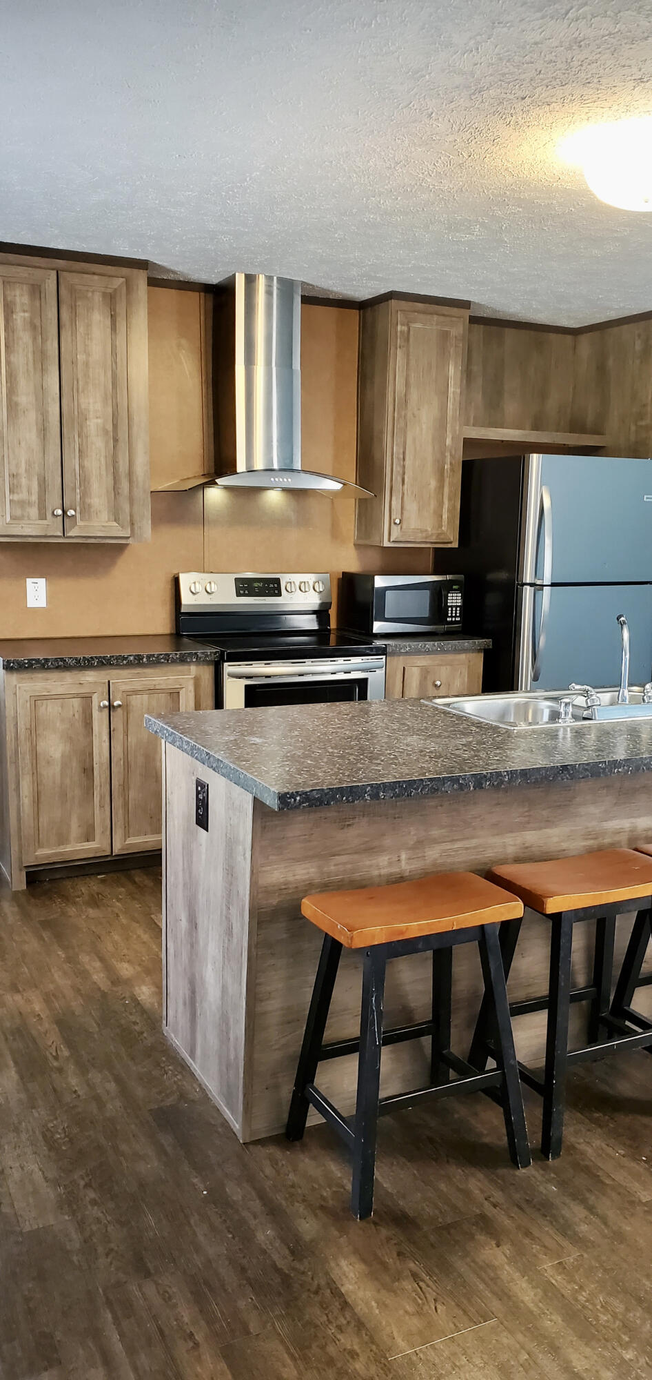 CRESTVIEW - Residential