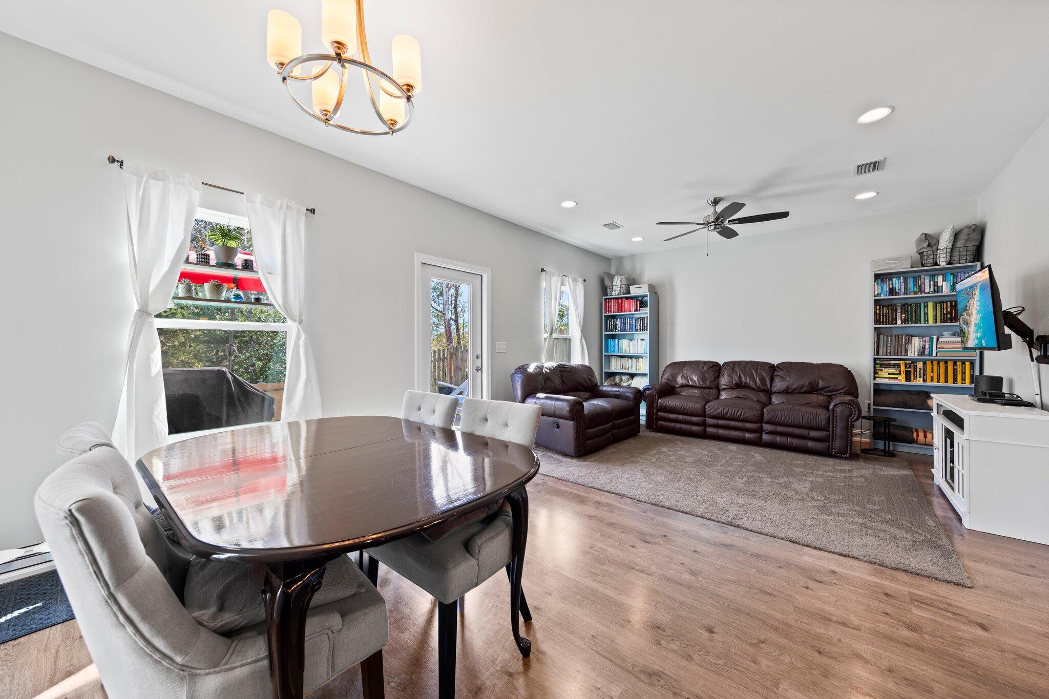 CARONDOLET T/H - Residential