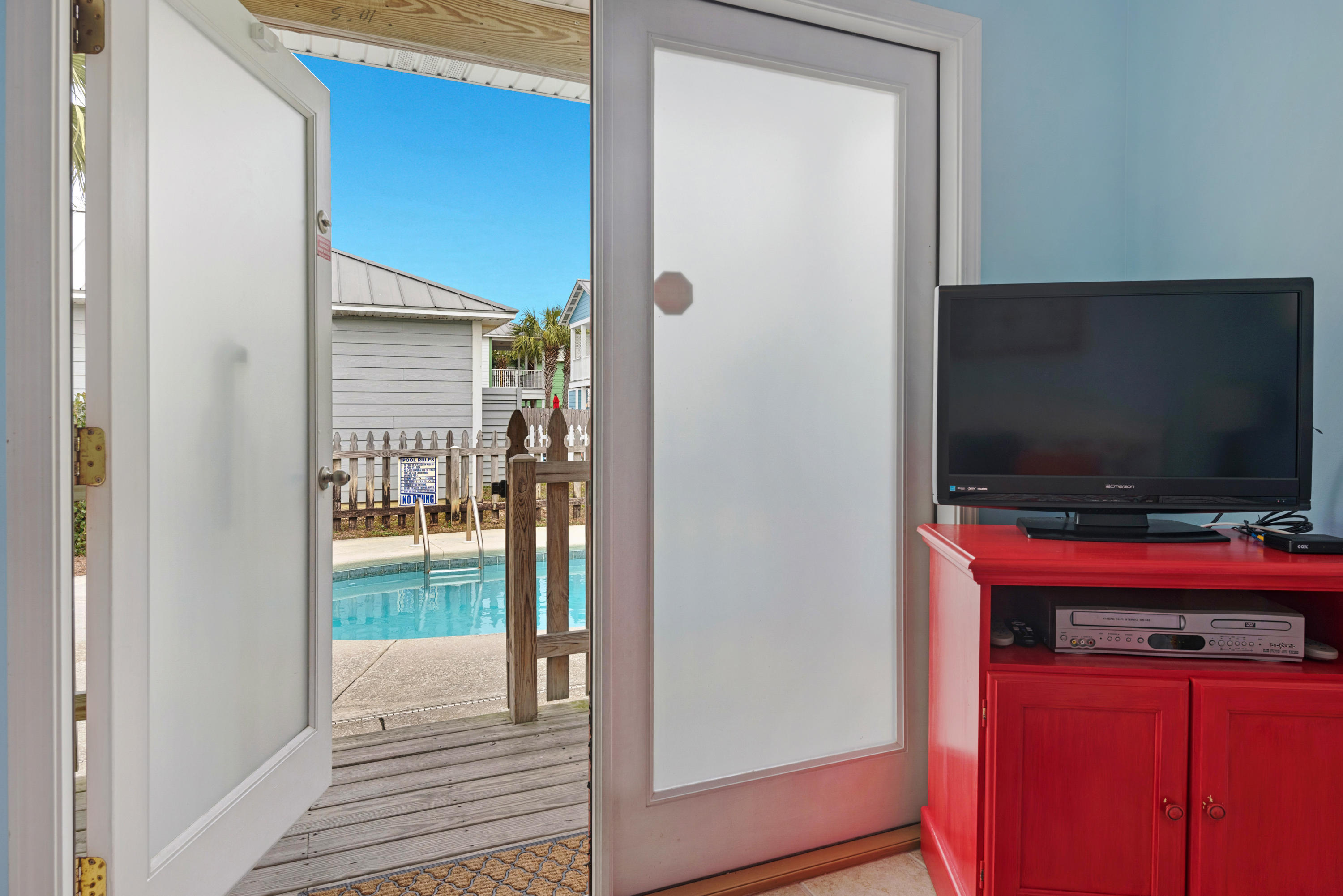 CRYSTAL BEACH - Residential