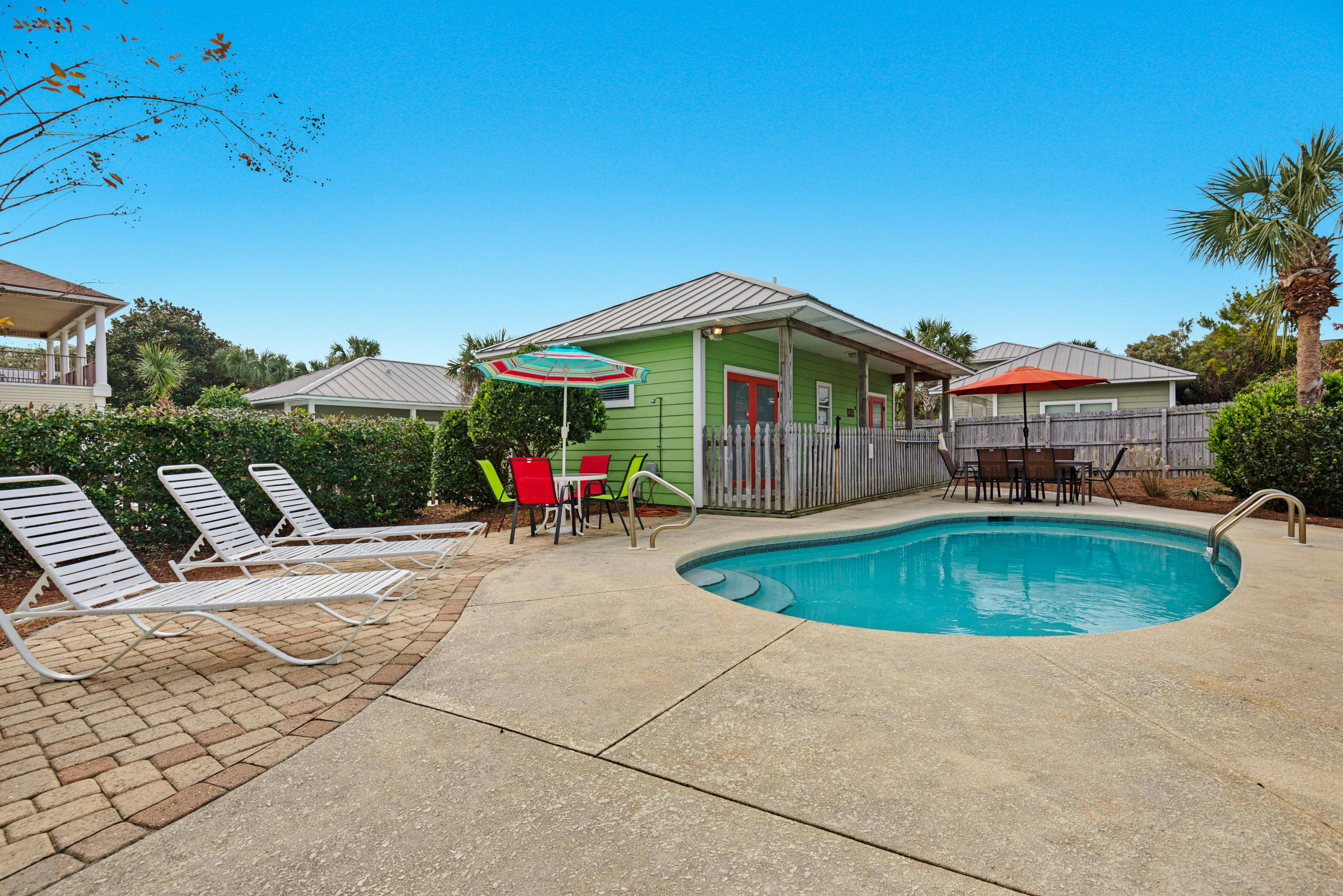 CRYSTAL BEACH - Residential