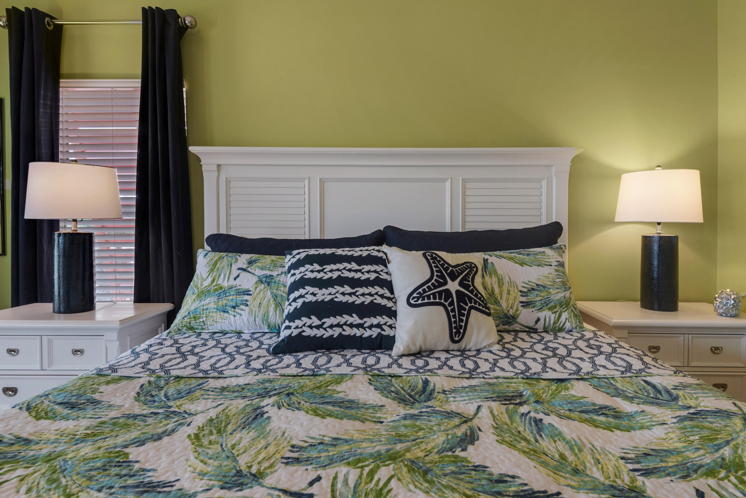 CRYSTAL BEACH - Residential