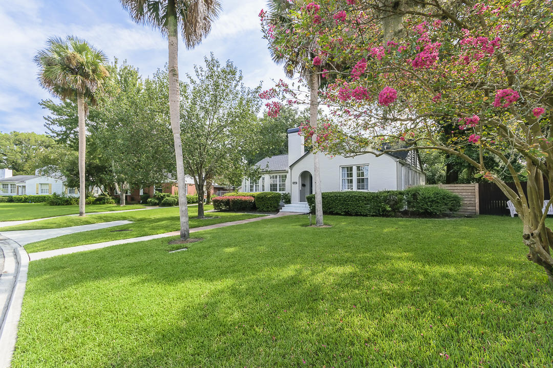 Brookwood  Terrace - Residential