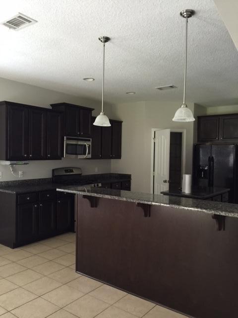 HAMMOCK BAY - Residential Lease