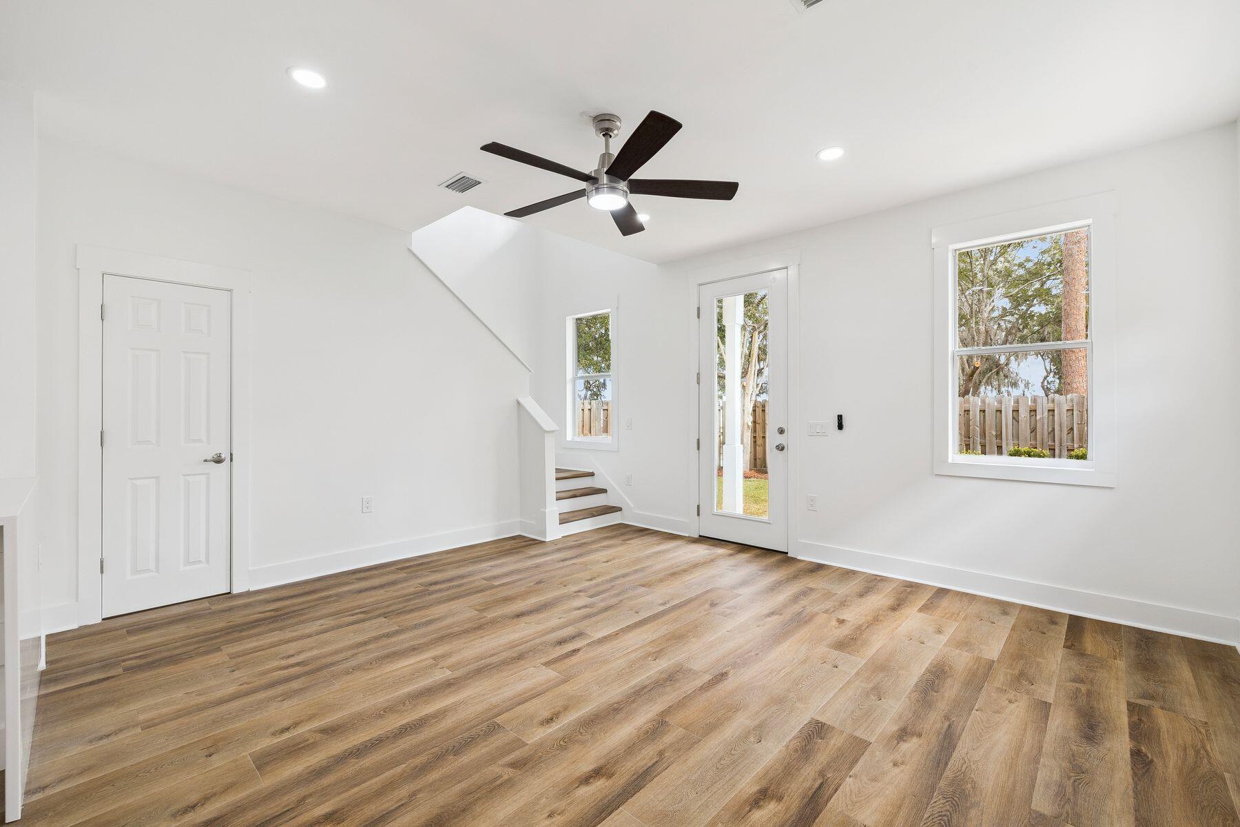 PINE TRACE - Residential