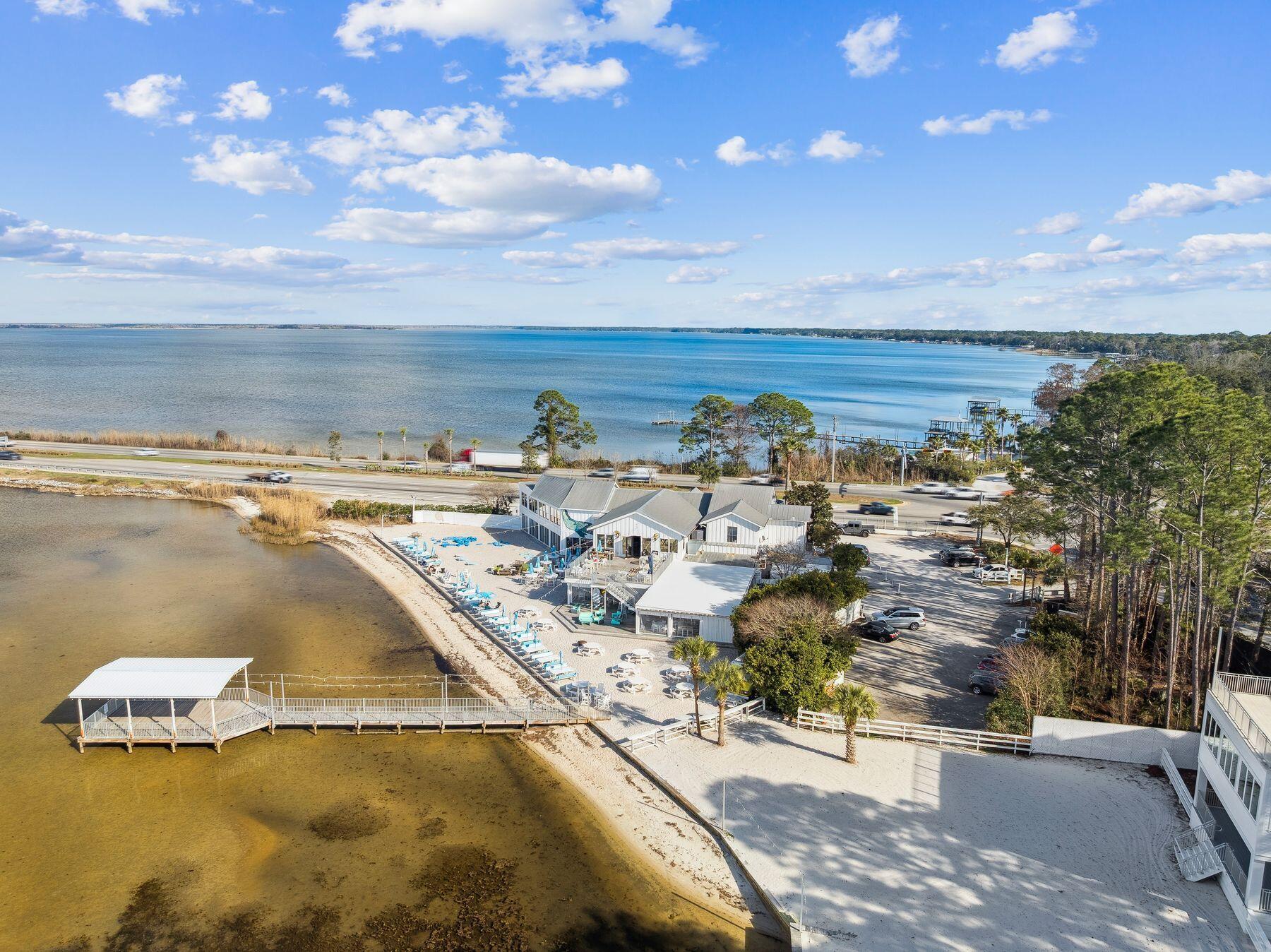 PINE TRACE - Residential