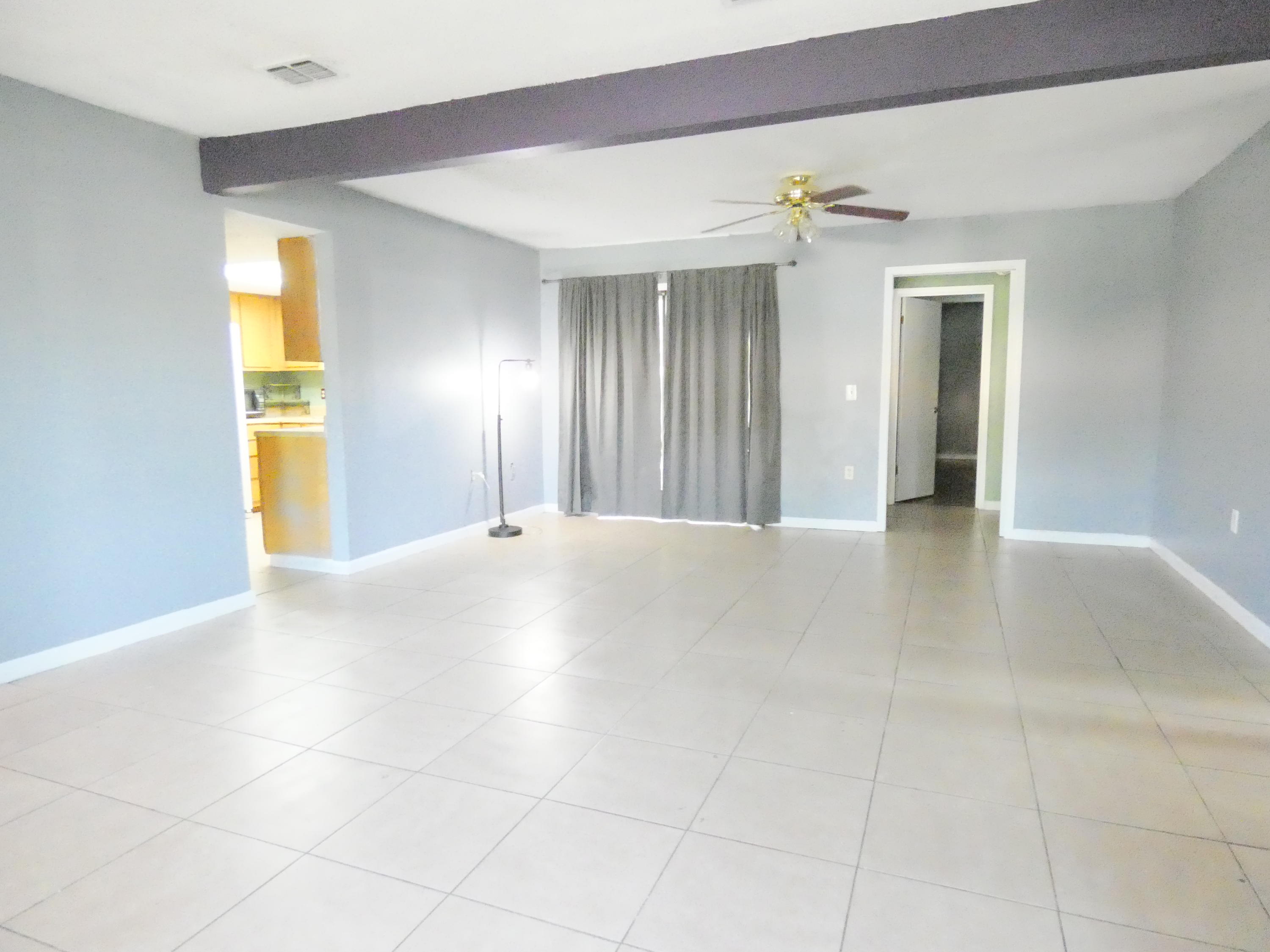 TANGLEWOOD S/D 1ST ADDN - Residential