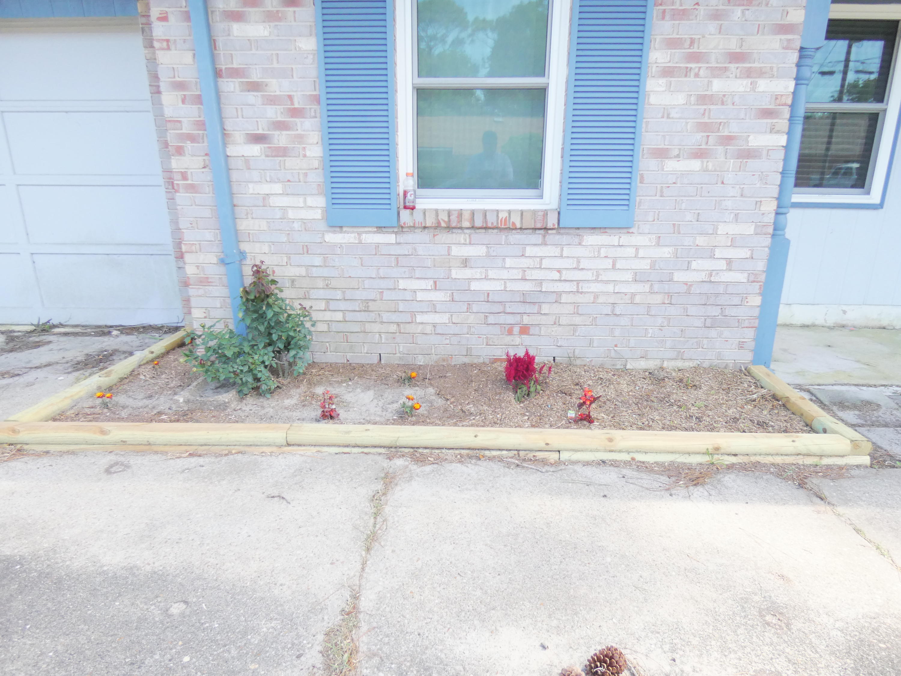 TANGLEWOOD S/D 1ST ADDN - Residential