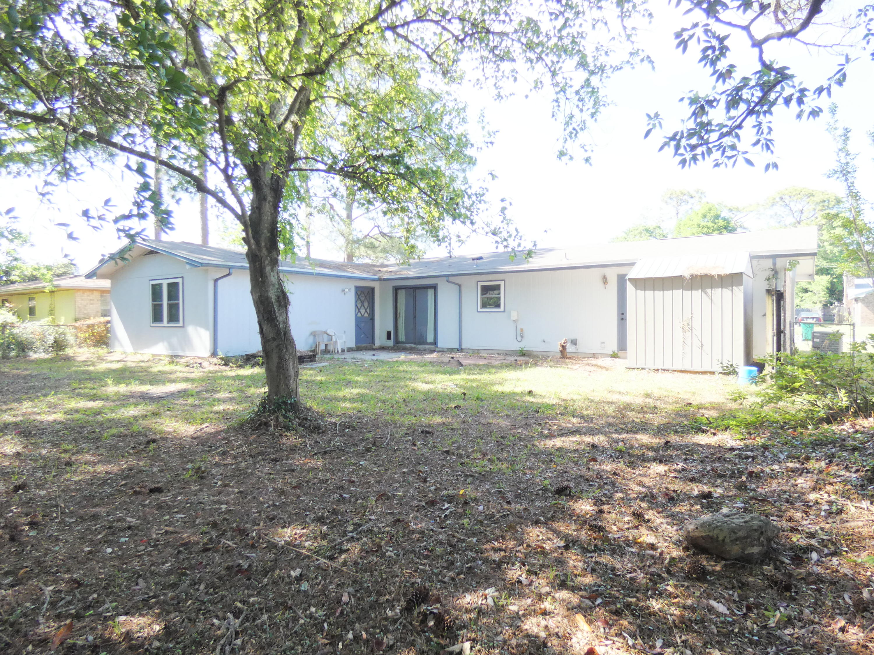 TANGLEWOOD S/D 1ST ADDN - Residential